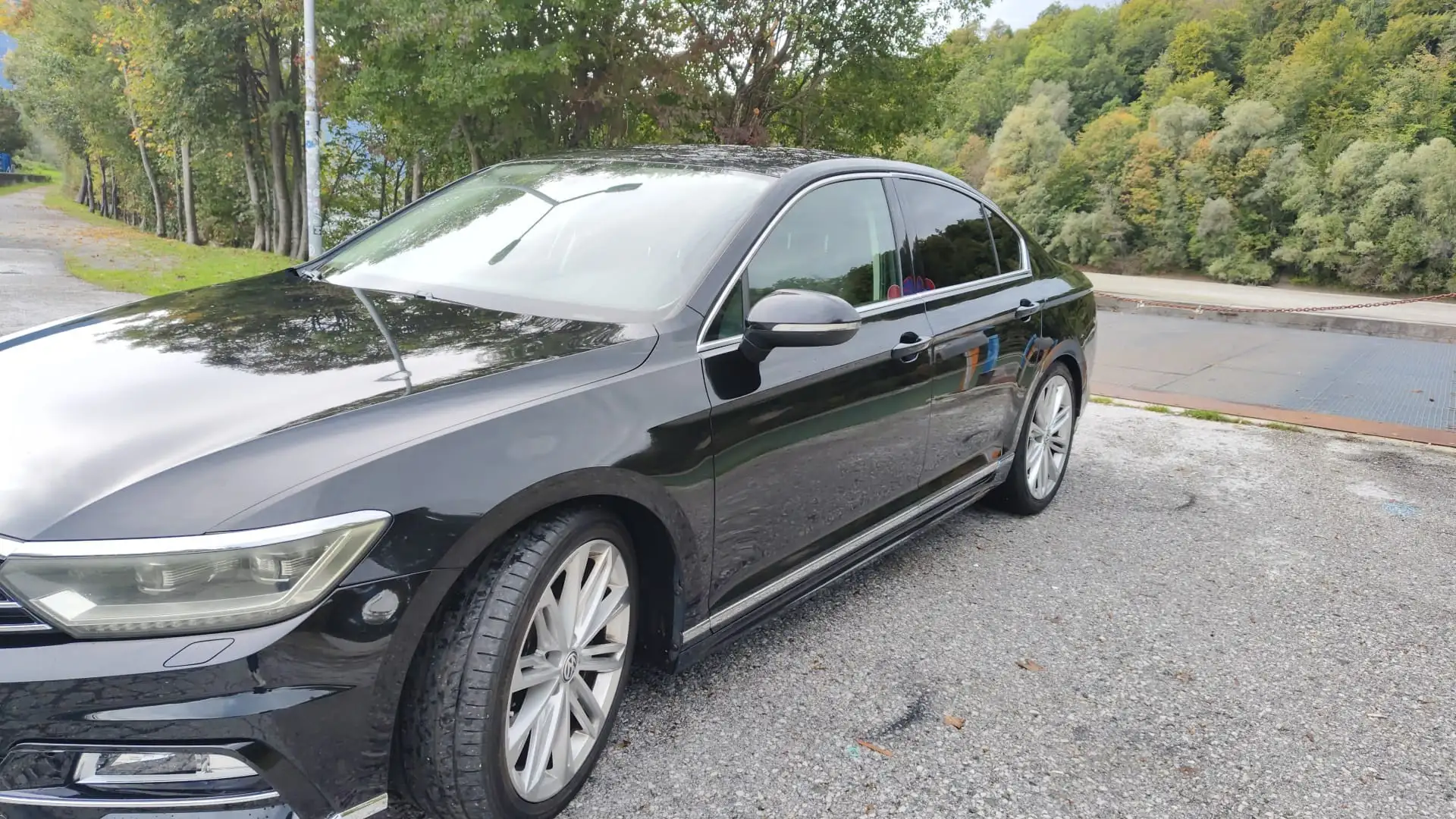 Volkswagen Passat Highline 2,0 TDI DSG Schwarz - 2