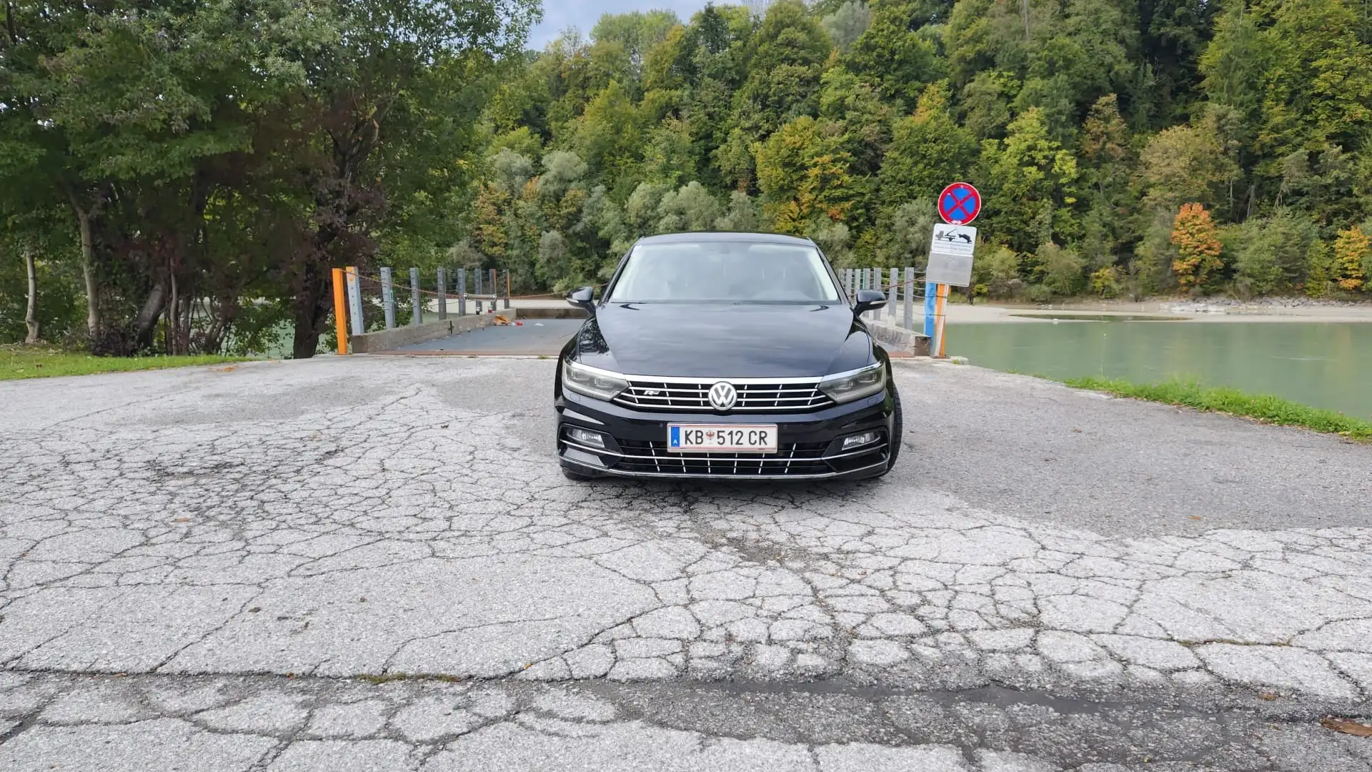 Volkswagen Passat Highline 2,0 TDI DSG Schwarz - 1