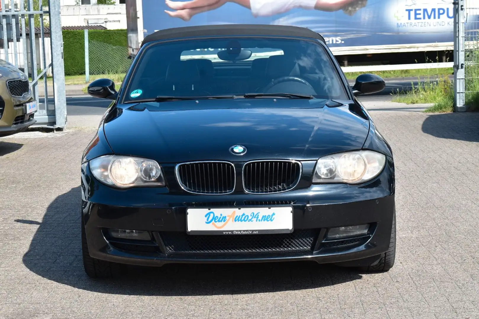 BMW 120 d Cabrio Leder|Klimaaut.|PDC|Si-Hzg|Tempo.|BC Schwarz - 2