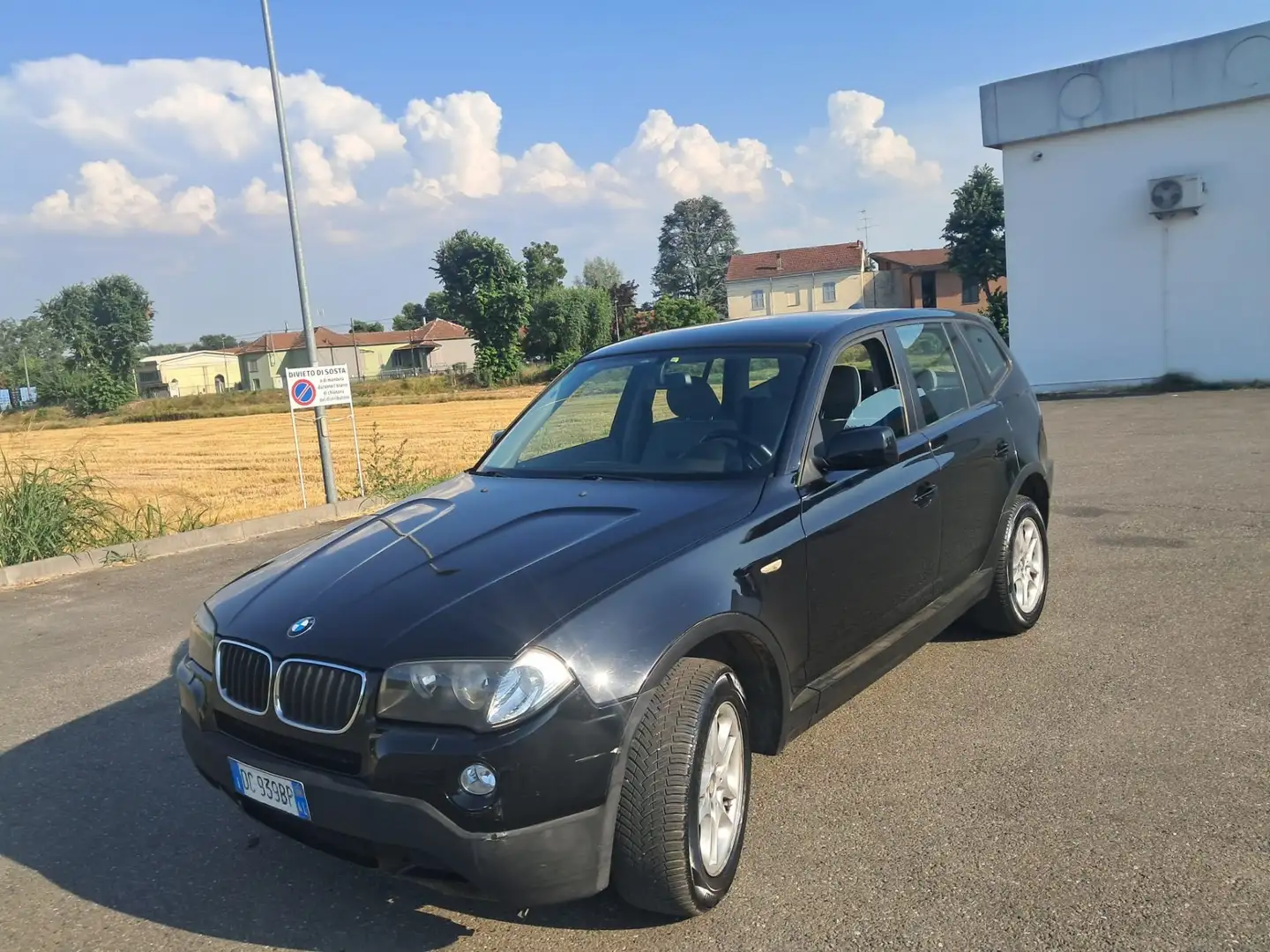 BMW X3 2.0d Futura FL - 1