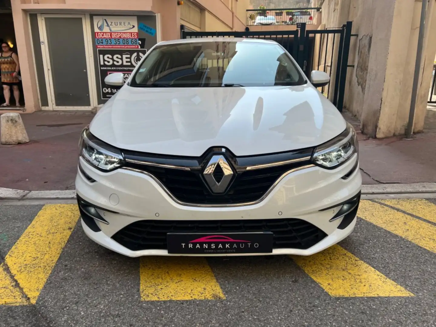 Renault Megane IV BERLINE Phase 2 1.5 l Blue dCi Edc 115 CV Bva Blanc - 2