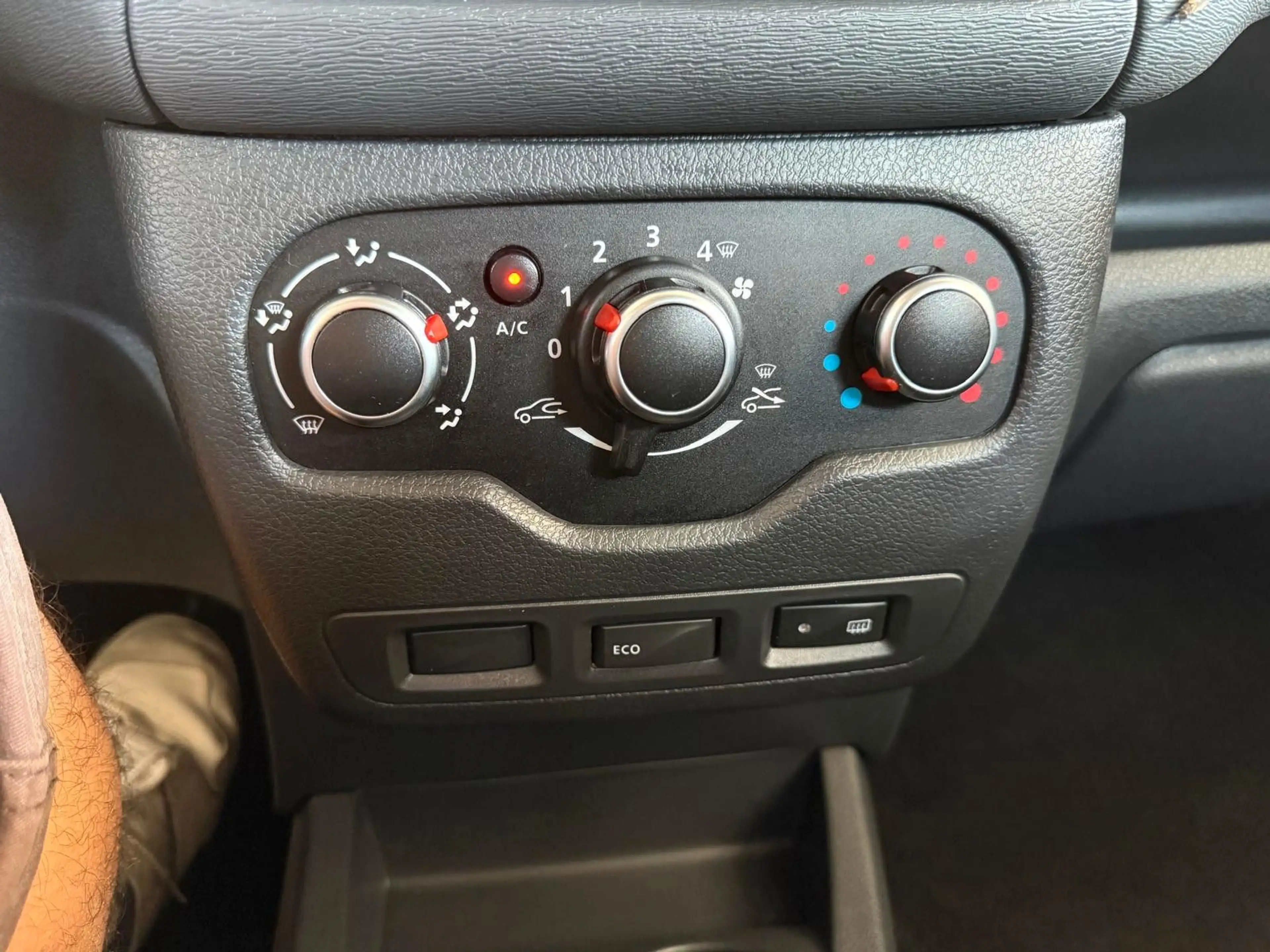 Dacia Dokker *KLIMA*PDC*SHZ*SCHECKHEFT*1.Hand*TÜV Neu* — photo 15
