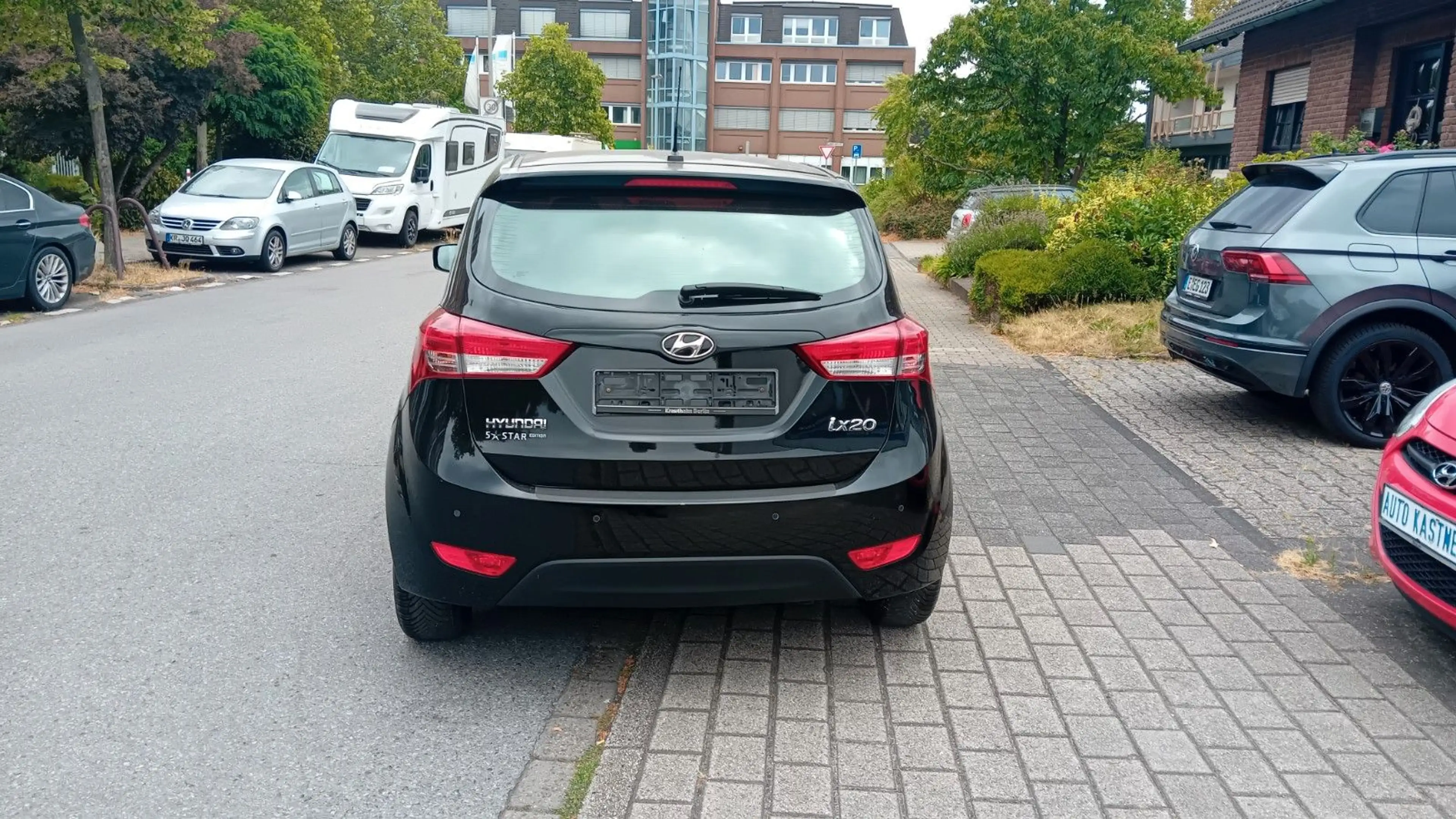 Hyundai iX20 5 Star Edition "Klima,SHZG,PDC hint." — photo 9