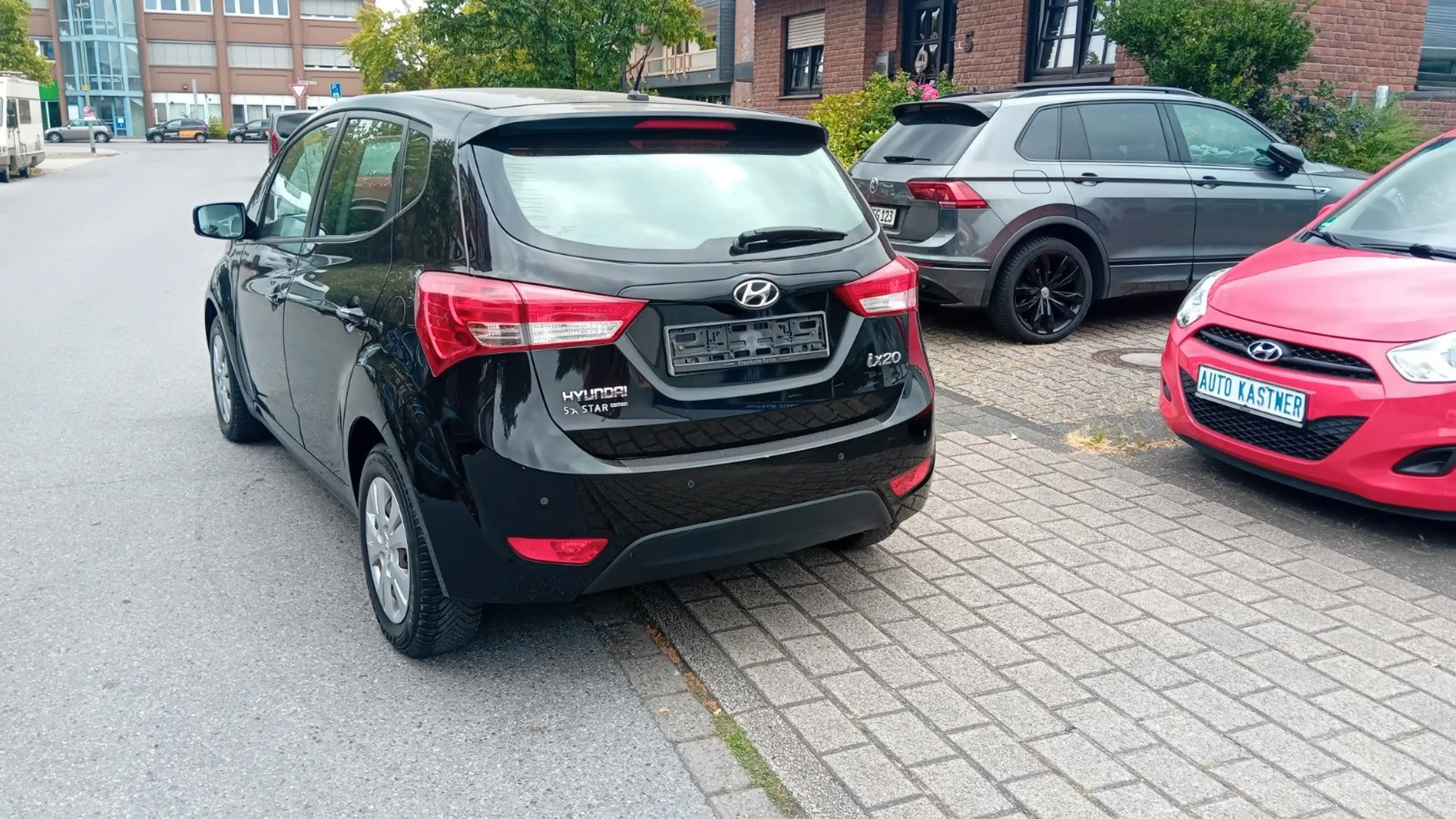 Hyundai iX20 5 Star Edition "Klima,SHZG,PDC hint." — photo 8