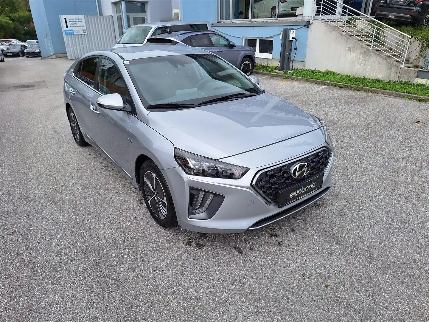 Hyundai IONIQ Level 4 1,6 GDi PHEV i0p40 Silber - 2