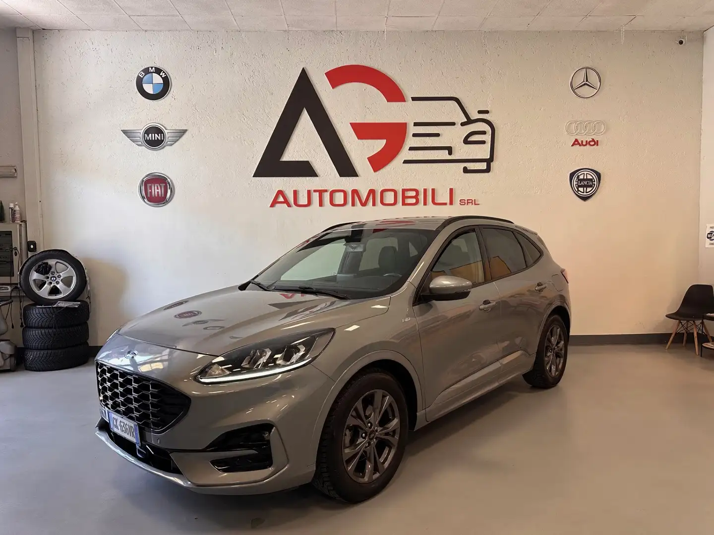 Ford Kuga Kuga III 2022 1.5 ecoblue ST-Line 2wd 120cv Grau - 1