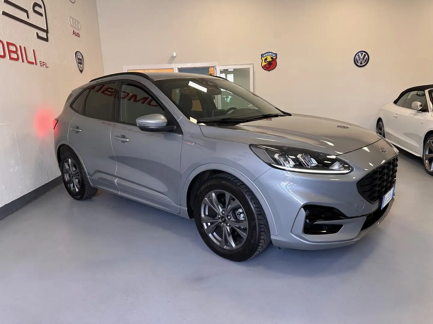 Ford Kuga Kuga III 2022 1.5 ecoblue ST-Line 2wd 120cv Grau - 2