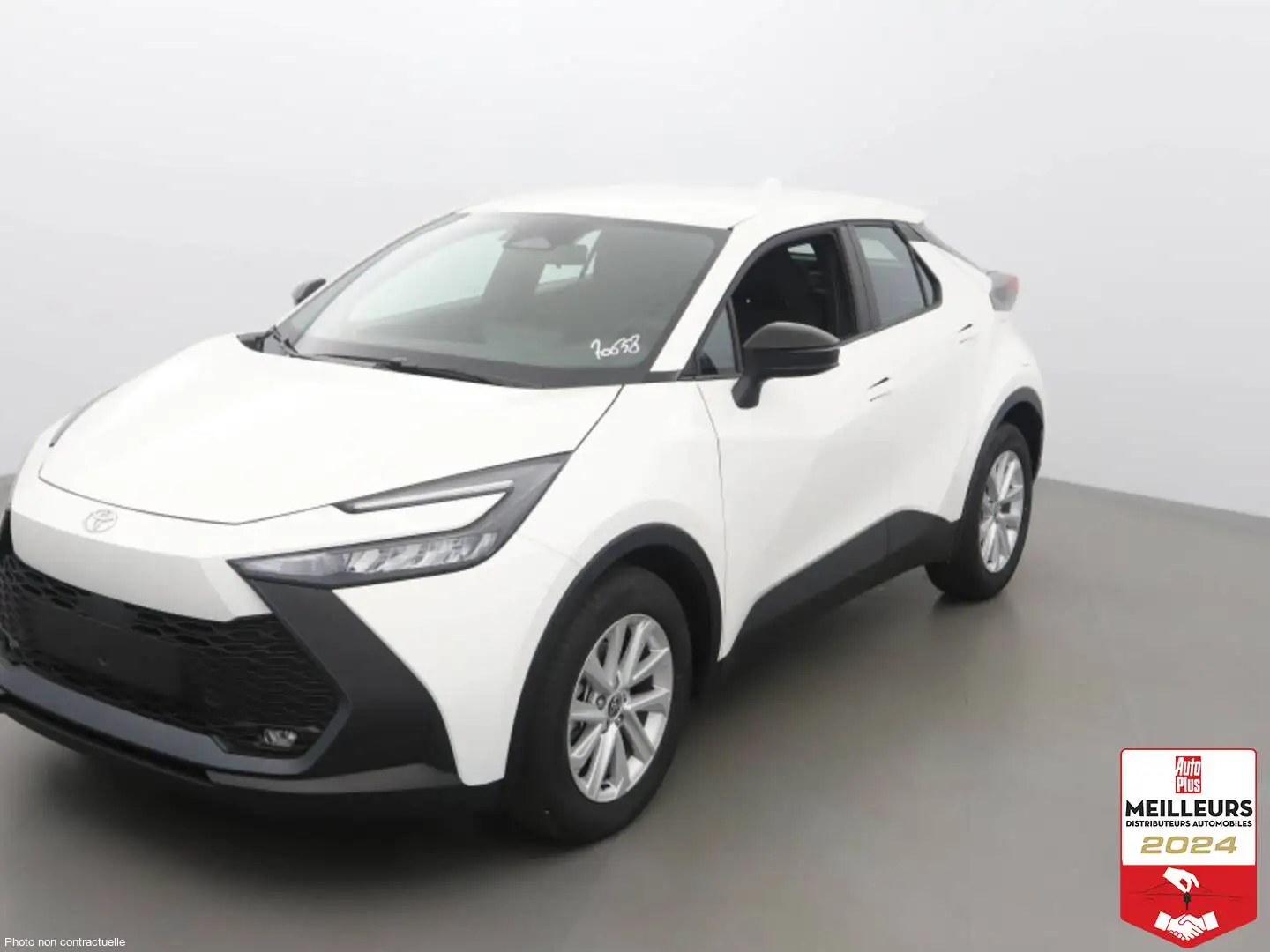 Toyota C-HR 1.8 140CH DYNAMIC NG23 Blanc - 1