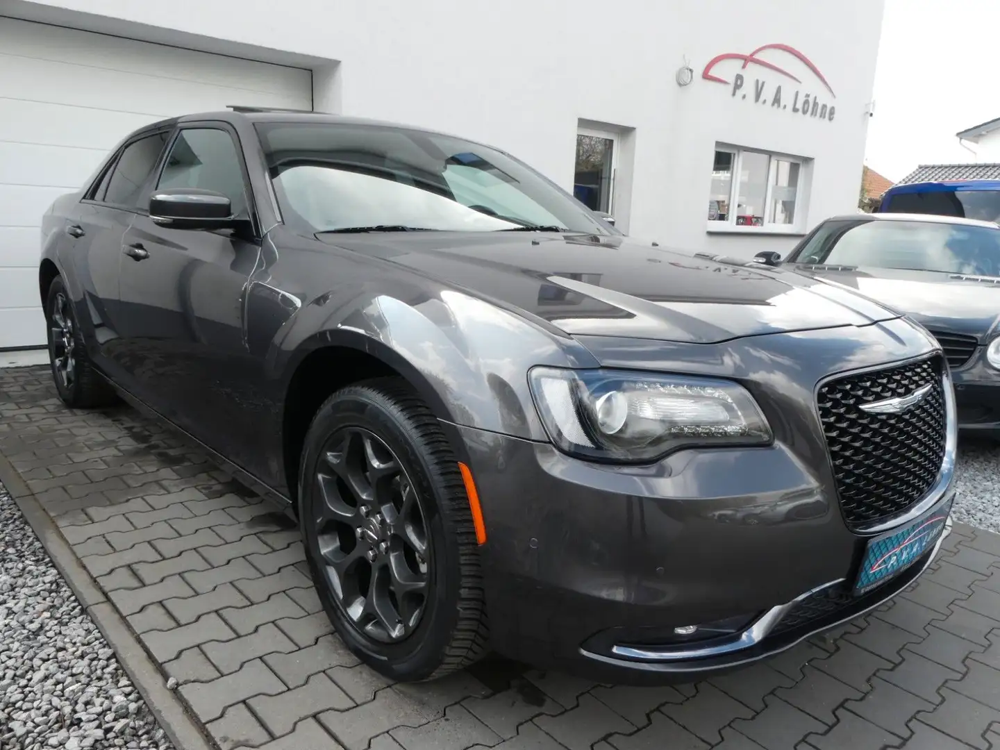 Chrysler 300C 3.6 V6 LPG-Gas Allrad | Navi | Leder | Pano Gris - 1