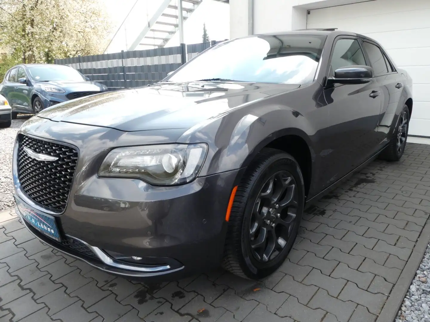 Chrysler 300C 3.6 V6 LPG-Gas Allrad | Navi | Leder | Pano Gris - 2