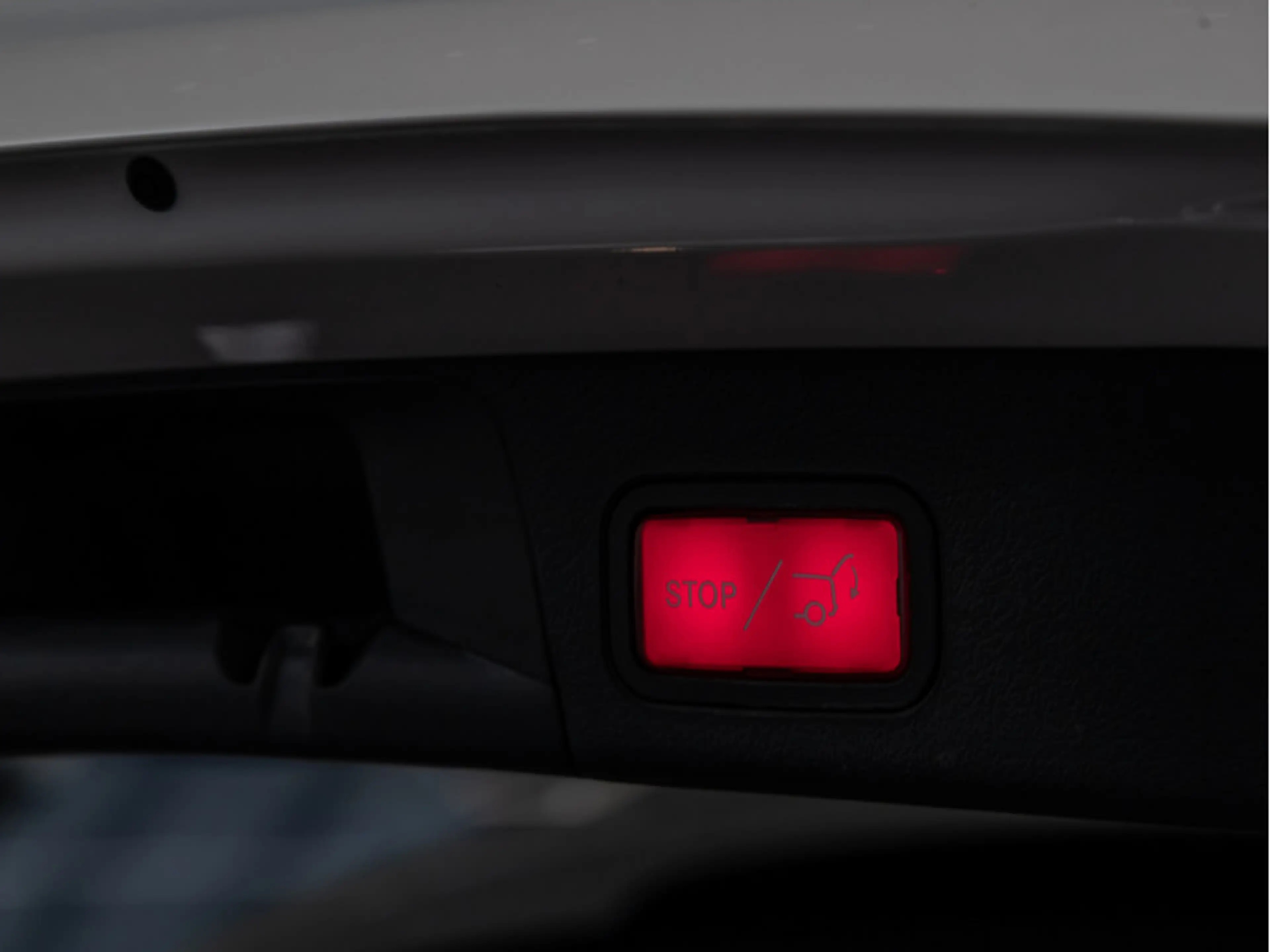 Mercedes-Benz EQB 300 4M Progressive/LED/360/Pano/Distr/Totw — photo 7