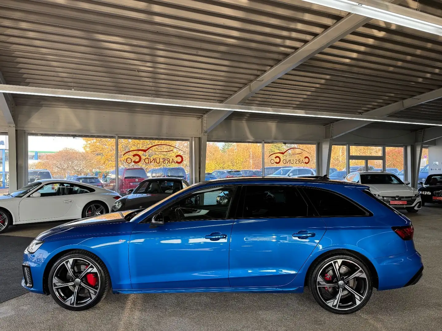 Audi A4 Avant 40 TDI S line *V-Cockpit*Matrix*SHZ*19% Blauw - 2