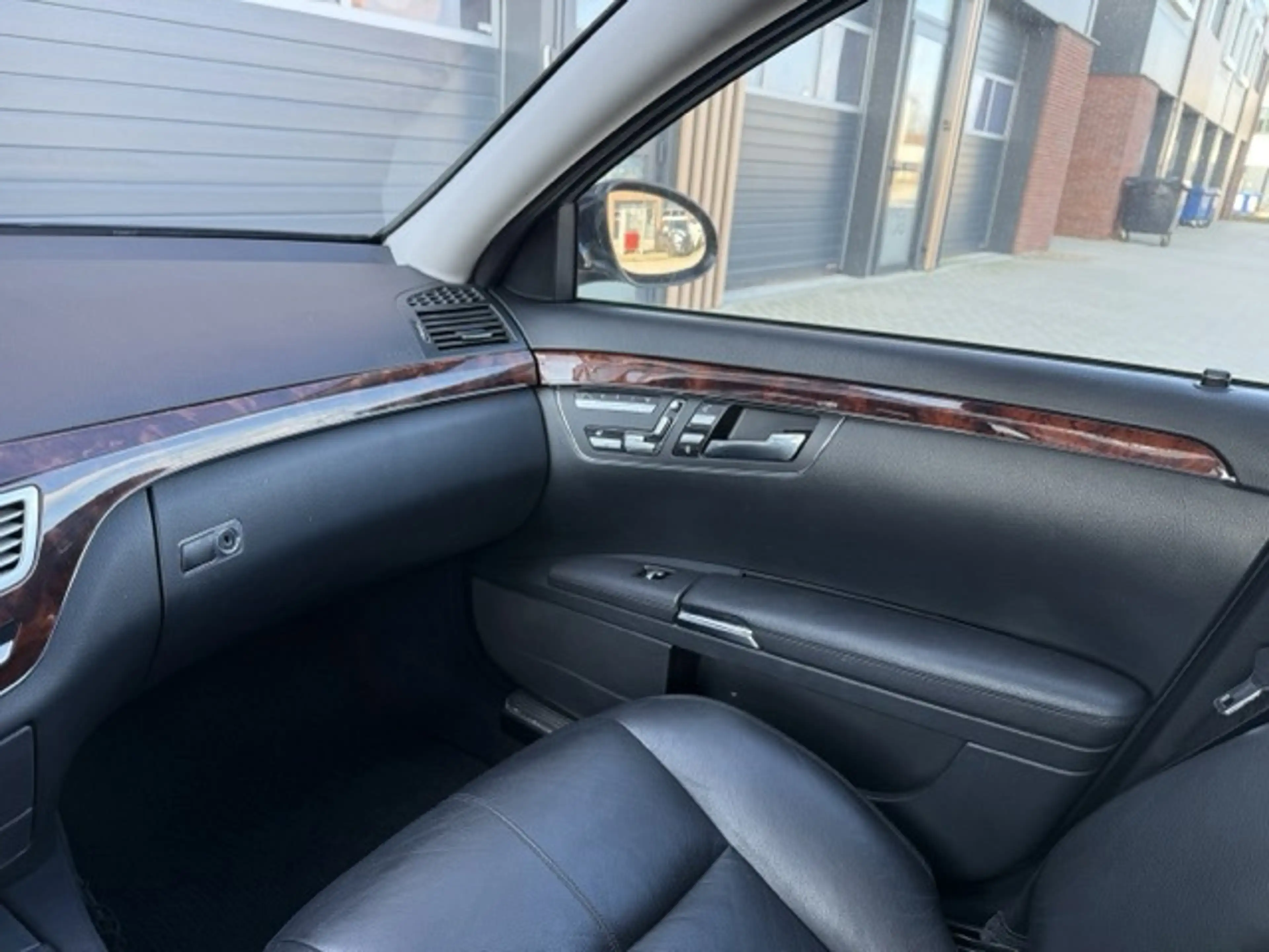 Mercedes-Benz S 320 S320 CDI V6 / PANO / DSG / MEMORY / LEDER / STOELV — photo 12