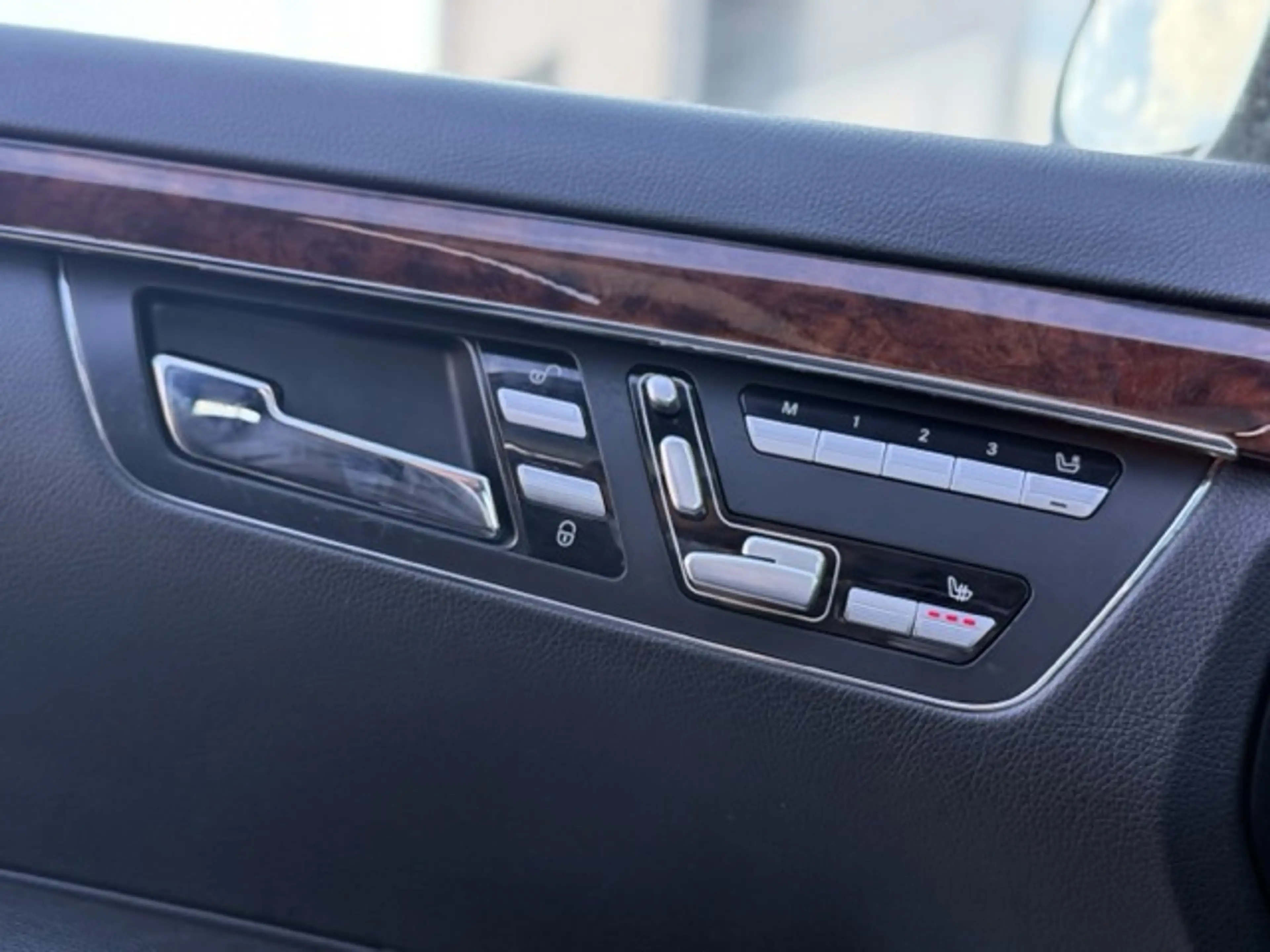 Mercedes-Benz S 320 S320 CDI V6 / PANO / DSG / MEMORY / LEDER / STOELV — photo 13
