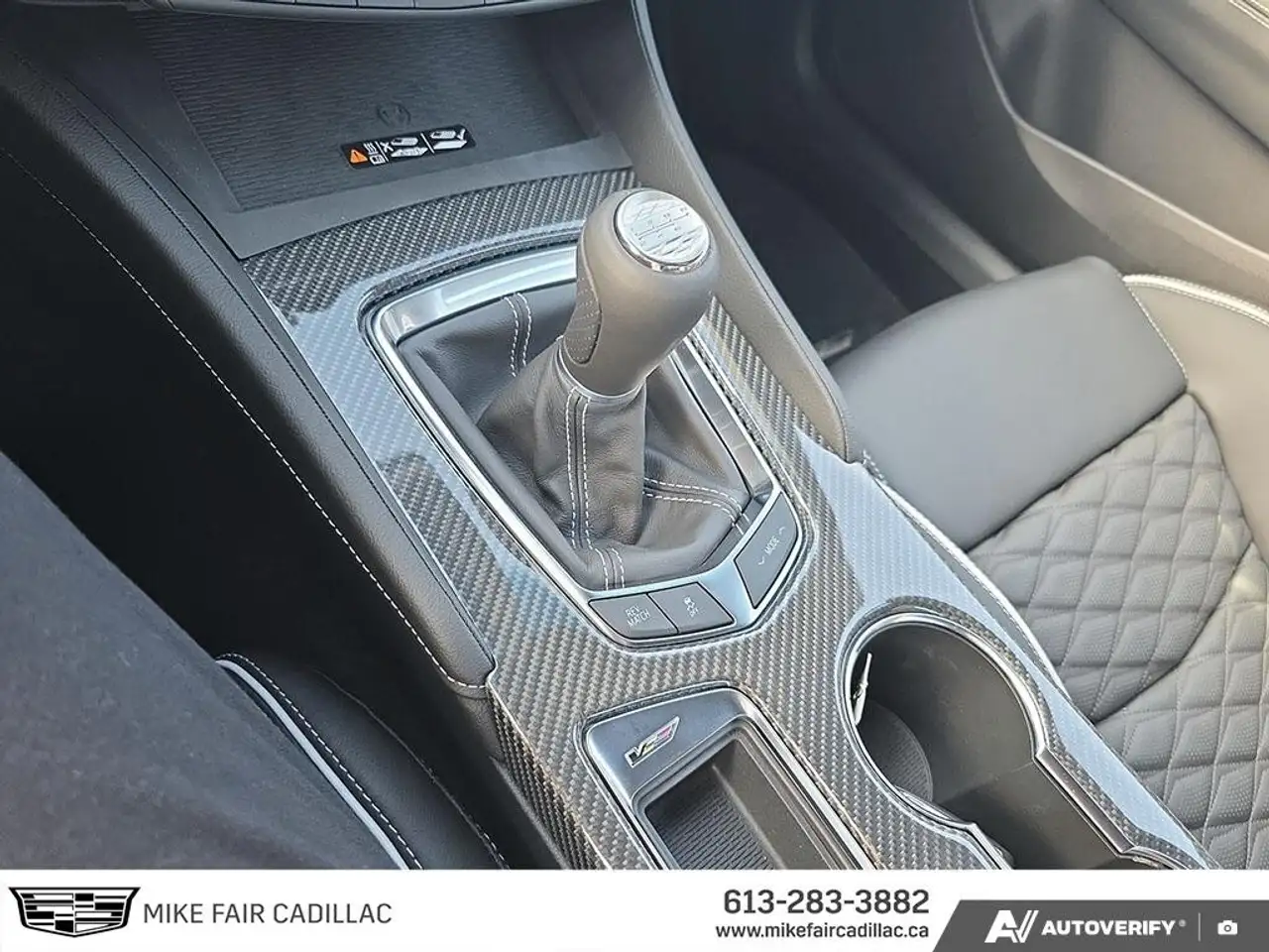 Cadillac CT4-V снимка Cadillac CT4-V