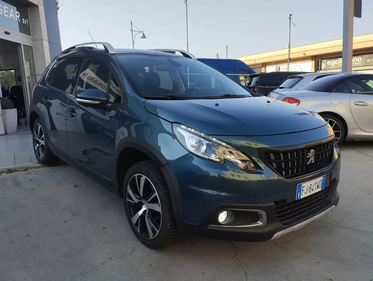 Peugeot 2008 2008 1.6 bluehdi Allure s Grün - 1