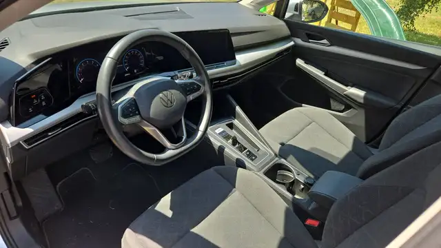 Volkswagen Golf view 8