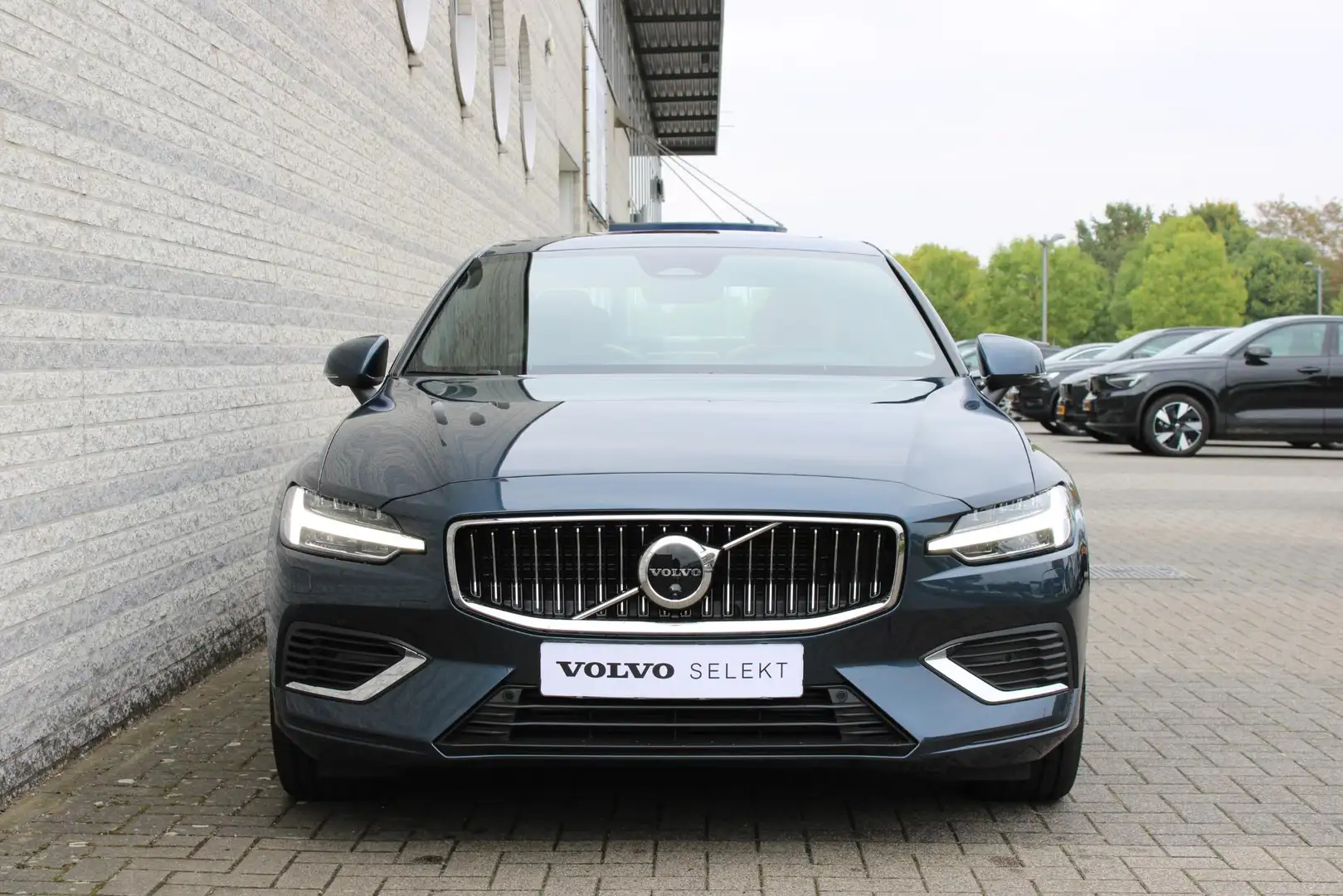 Volvo S60 T6 nRecharge Automaat AWD Ultimate Bright | Nappa Blauw - 2