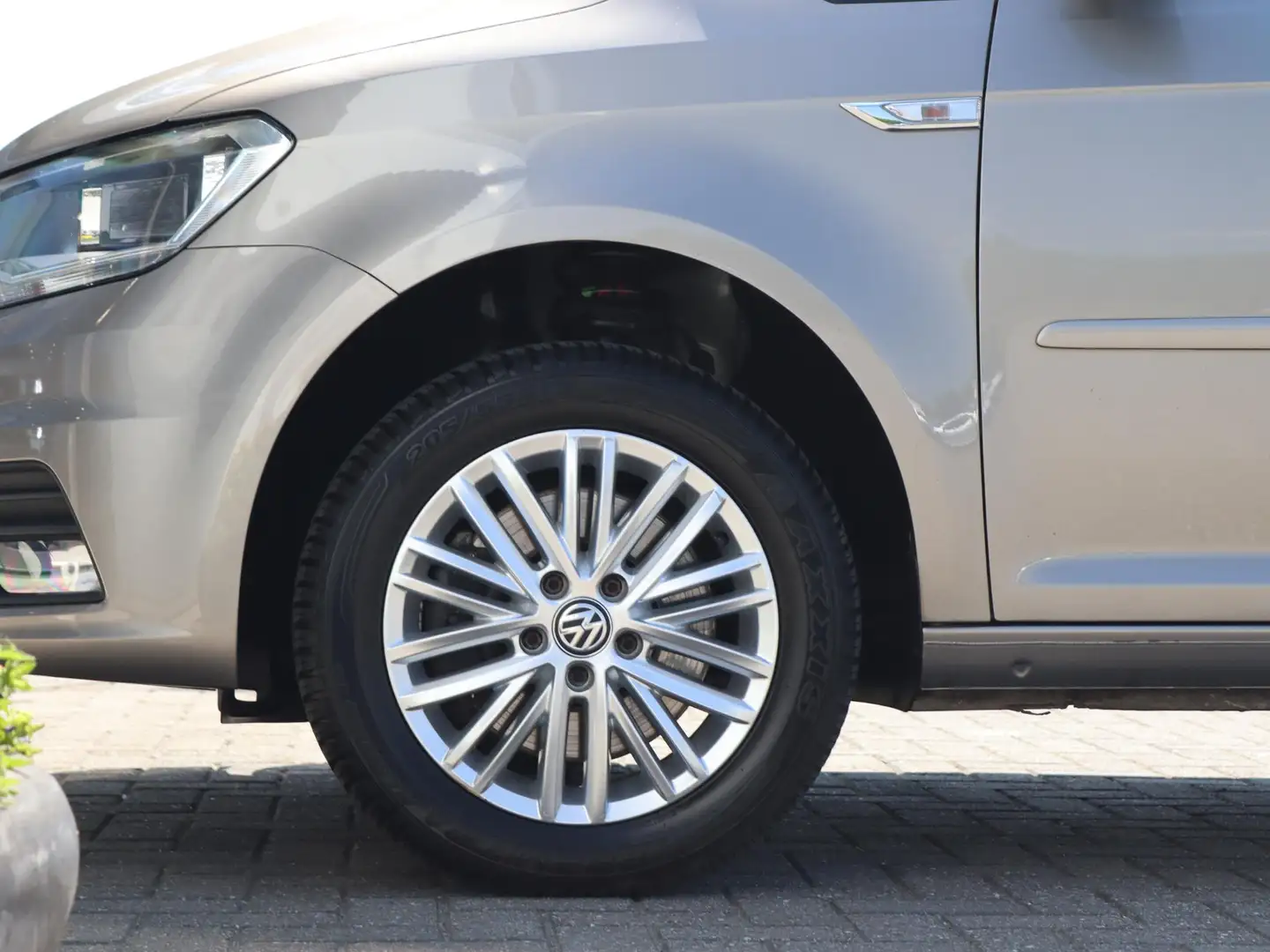 Volkswagen Caddy 1.4 TSI 125 pk Comfortline 5p | Afneembare Trekhaa Grijs - 2
