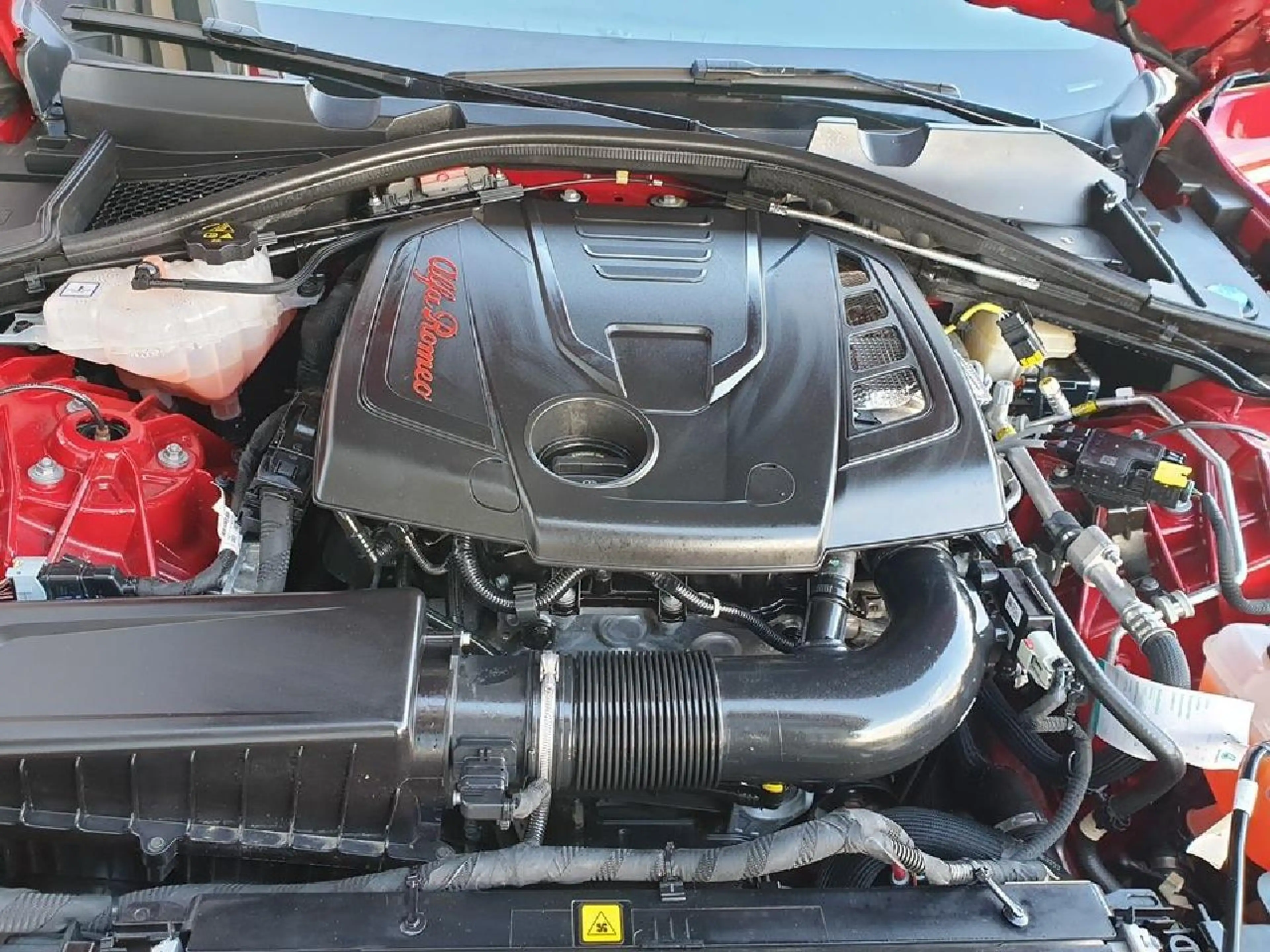 Alfa Romeo Giulia Competizione Q4 — photo 14