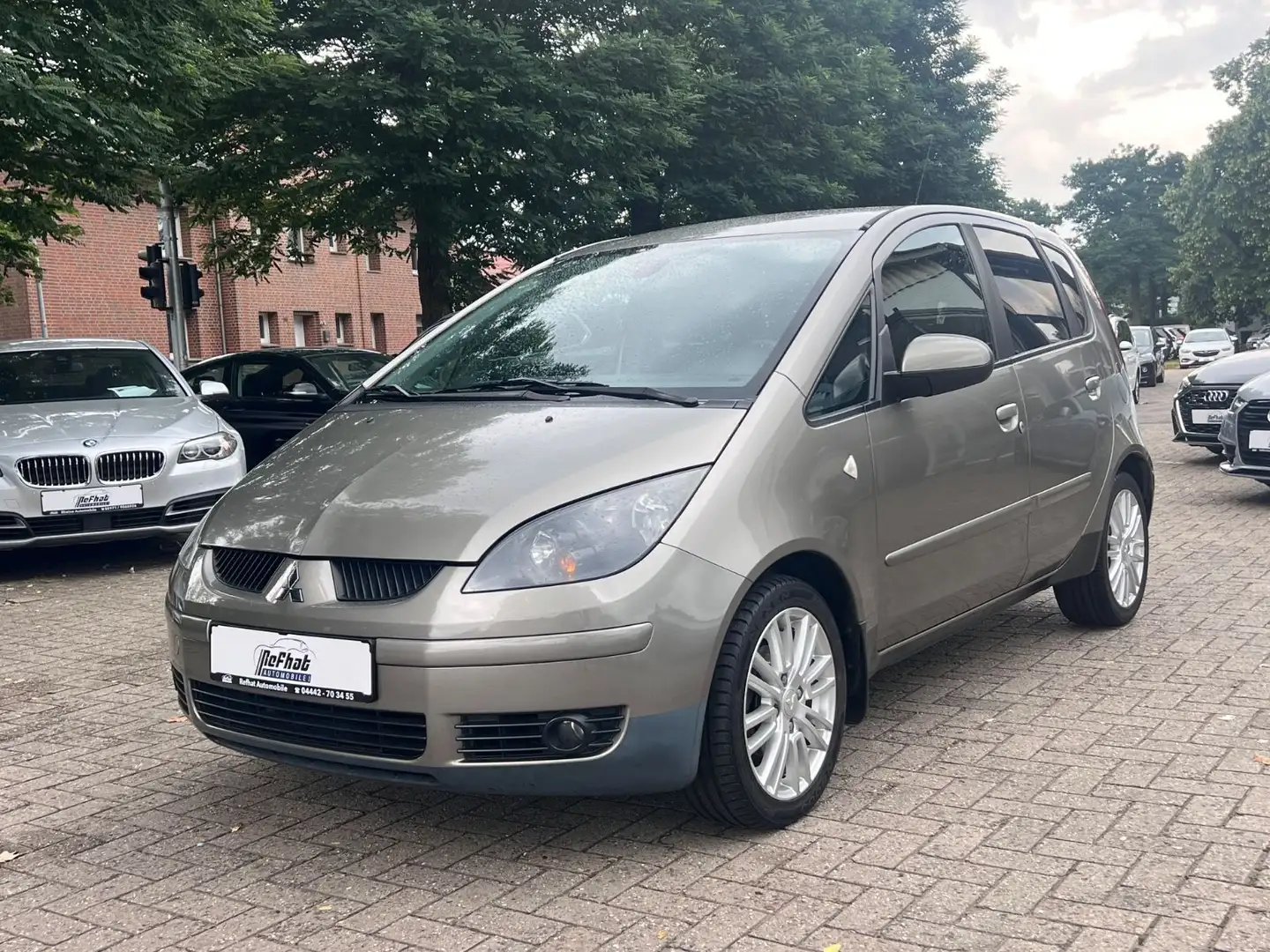 Mitsubishi Colt 1.5 Instyle 1-Hand Grau - 2