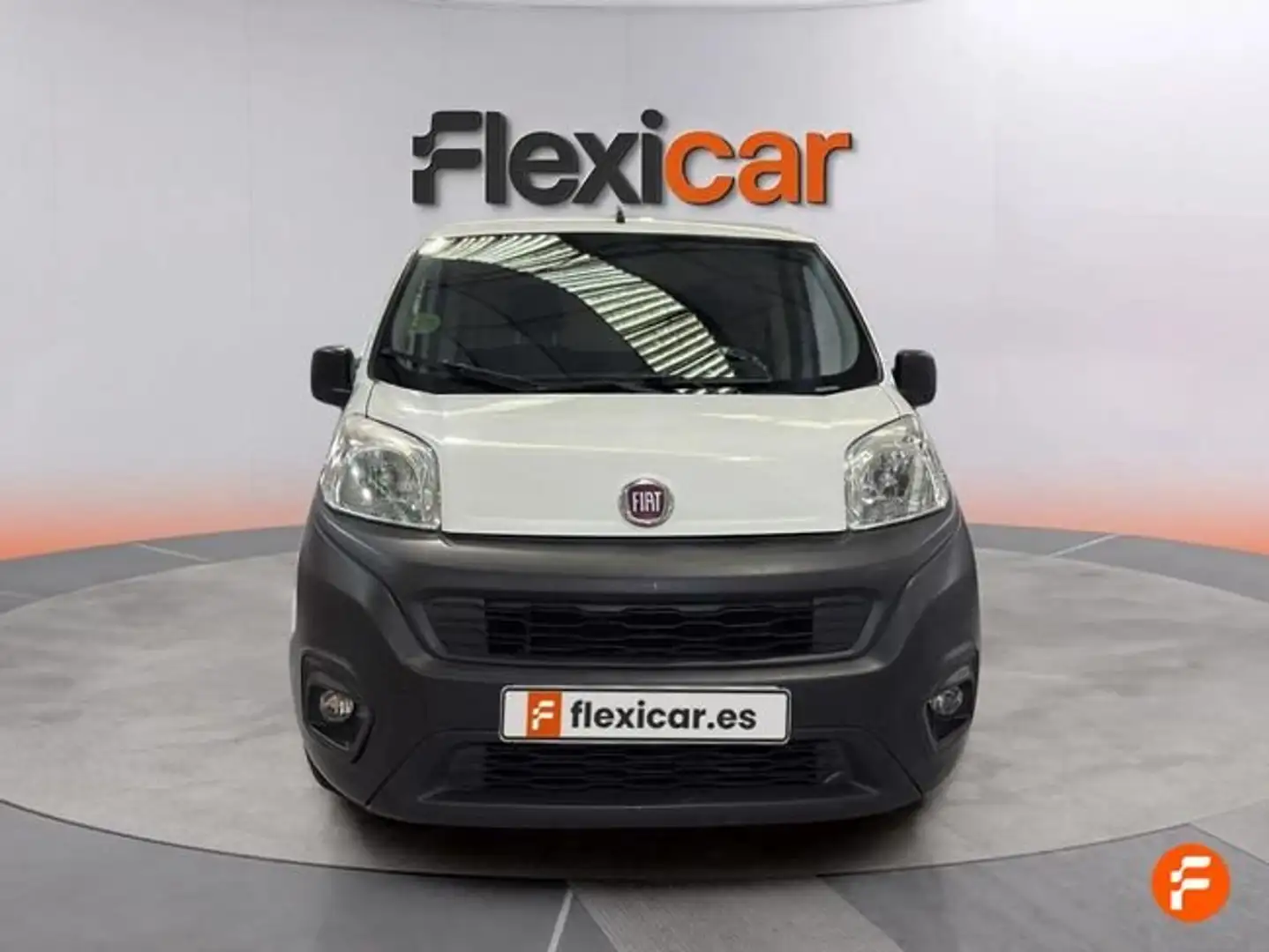 Fiat Fiorino Combi Adventure 1.3 Mjt 80cv 5plazas E5+ - 4P (201 Blanco - 2