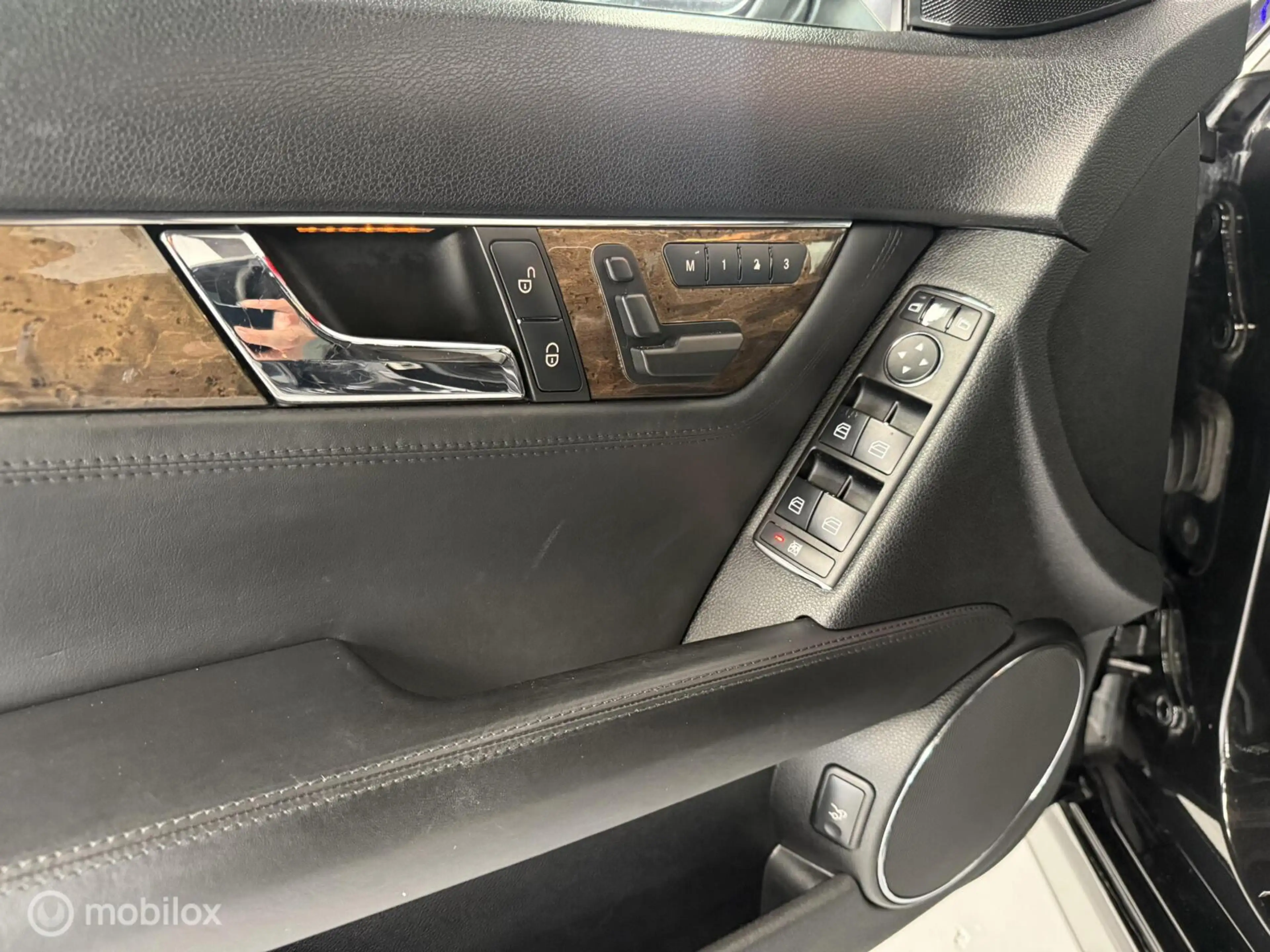 Mercedes-Benz C 63 AMG — photo 12
