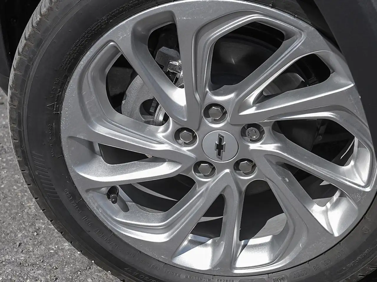 Chevrolet Bolt fotografie Chevrolet Bolt