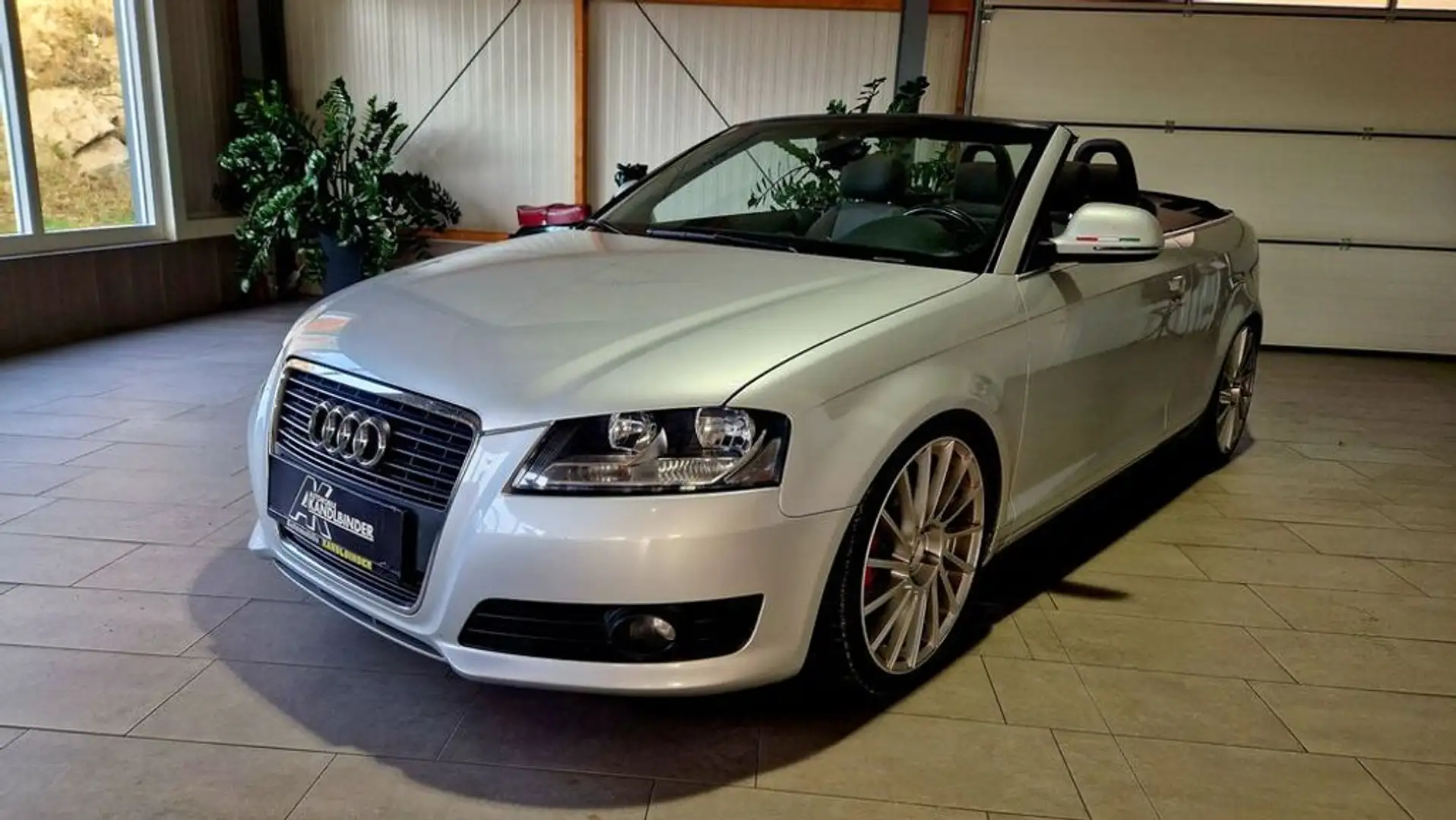 Audi A3 TDI Cabrio Silber - 1