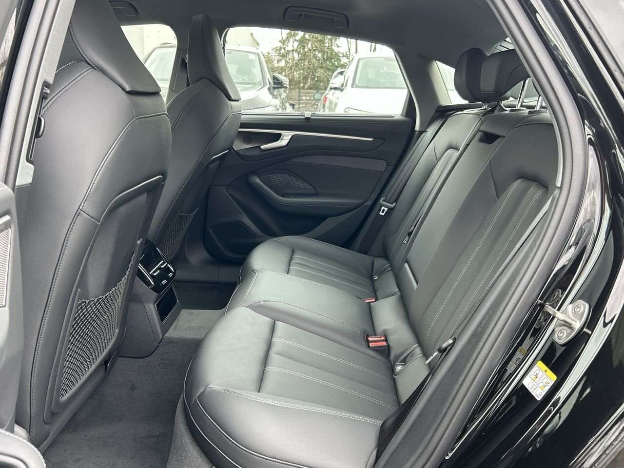 2026 Audi A6 TFSI quattro Technik WHERE TIMELESS DESIGN MEETS M thumb 31