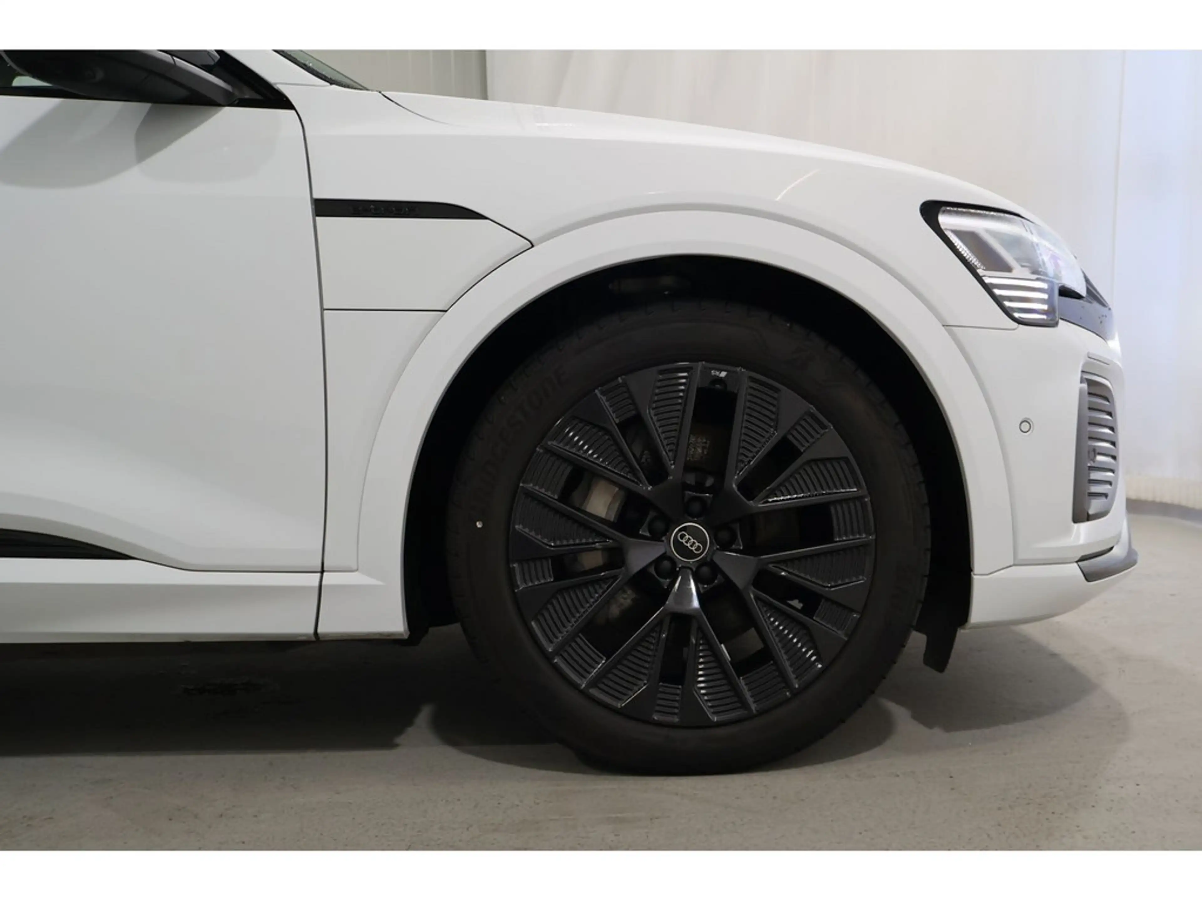 Audi Q8 Sportback 50 quattro S line B&O*SH*Matrix e-t — photo 5