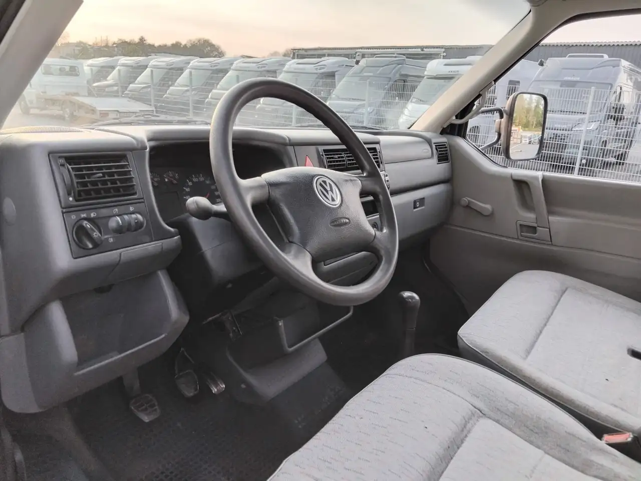 Volkswagen T4 Pritsche Restauriert top Zustand Tüv Neu !!, foto 9