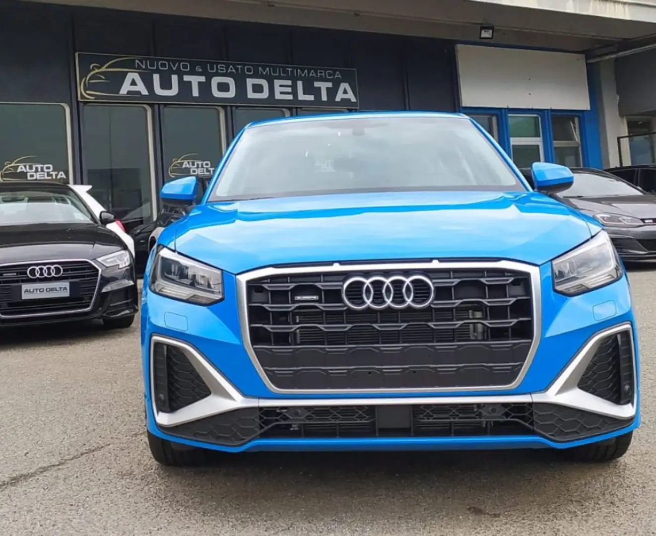 Audi Q2 35 TDI quattro S tronic S line Edition Bleu - 1