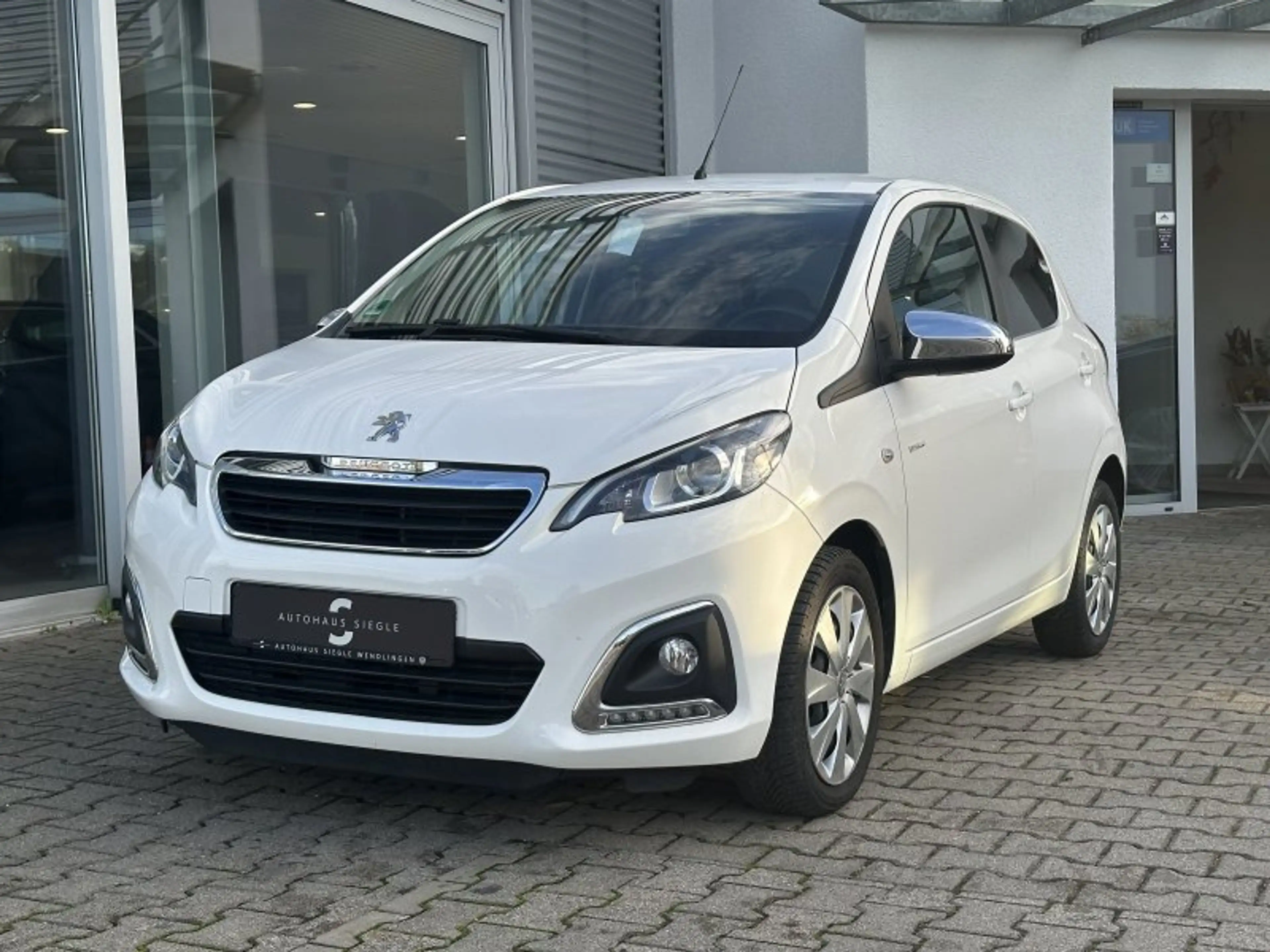 Peugeot 108 1.0 VTi Style Klima Parktronic 5-Türen — photo 2