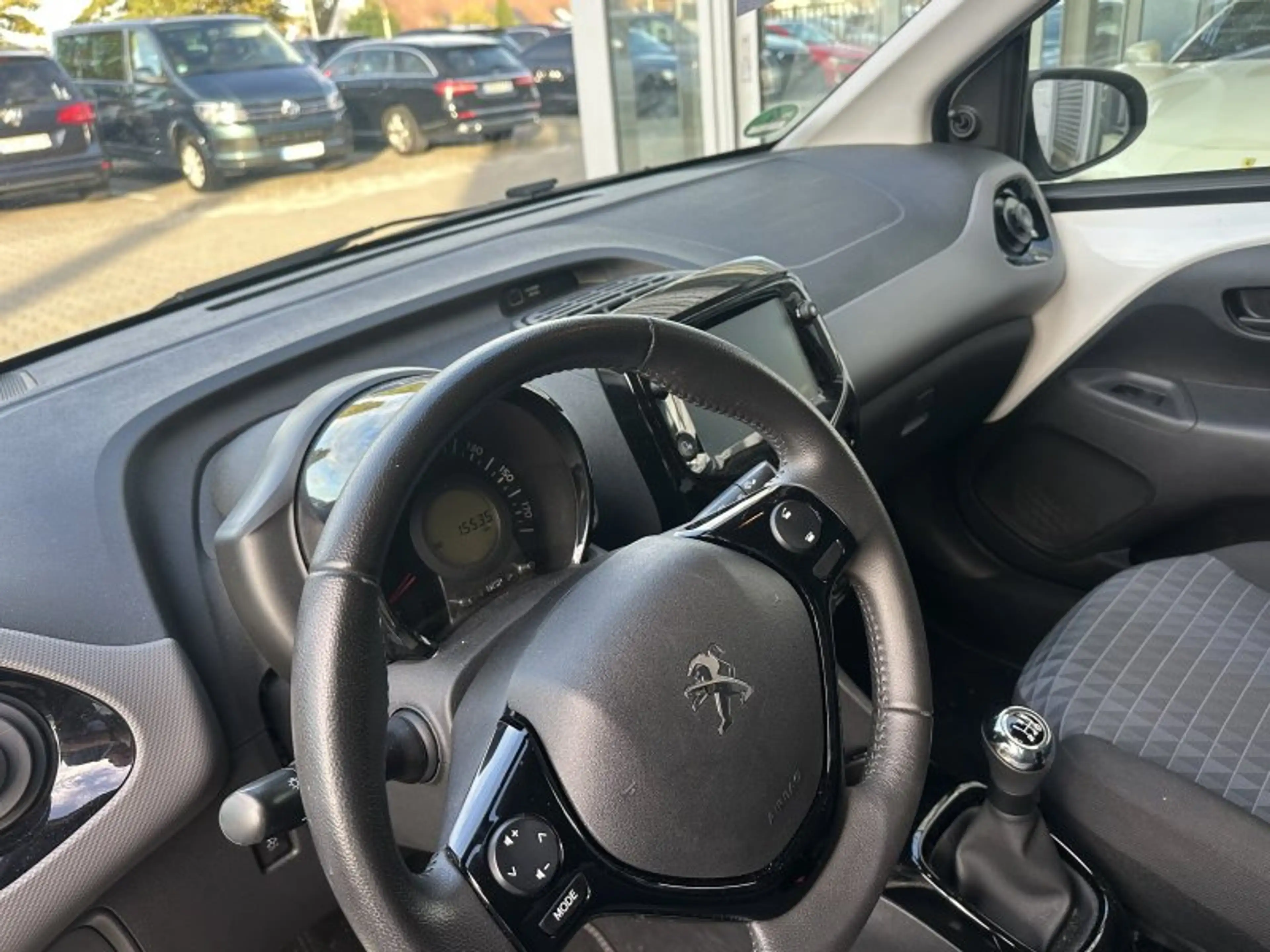 Peugeot 108 1.0 VTi Style Klima Parktronic 5-Türen — photo 11