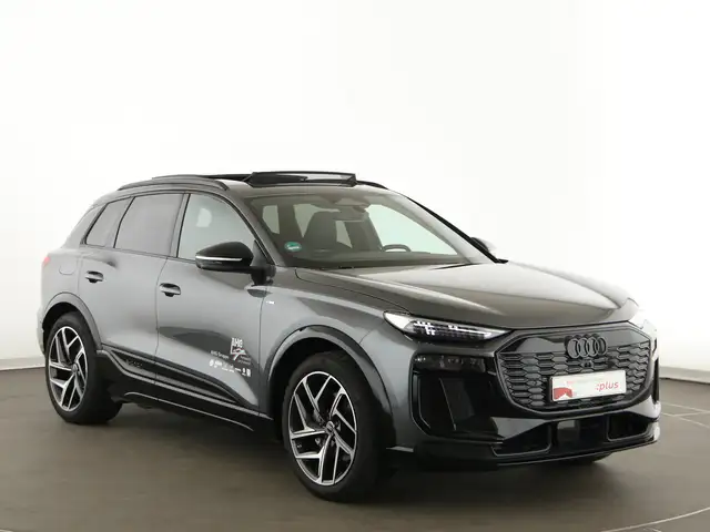 Audi E-Tron view 9