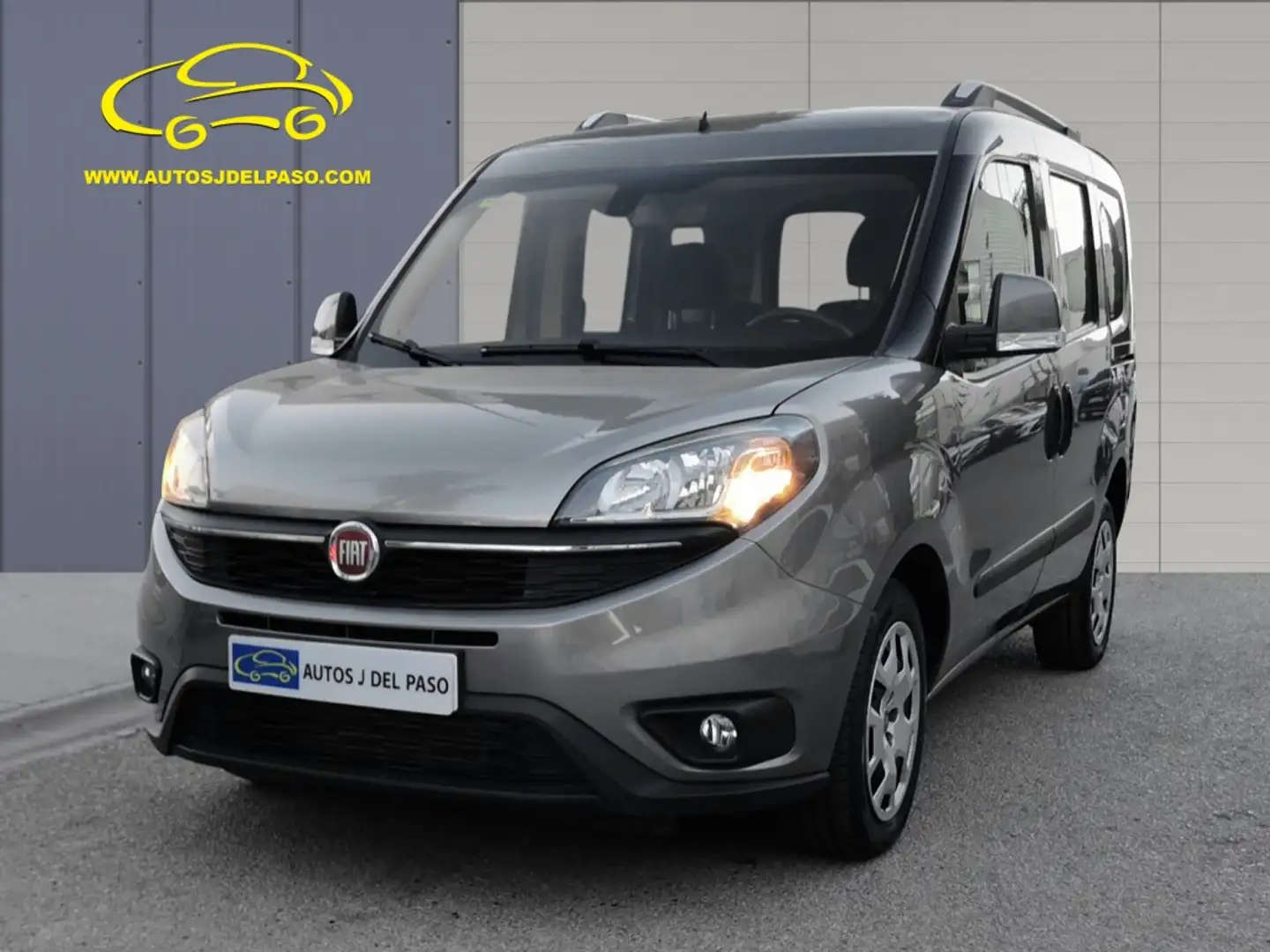 Fiat Doblo Panorama 1.6 Multijet Corto Easy 70kW Bruin - 1