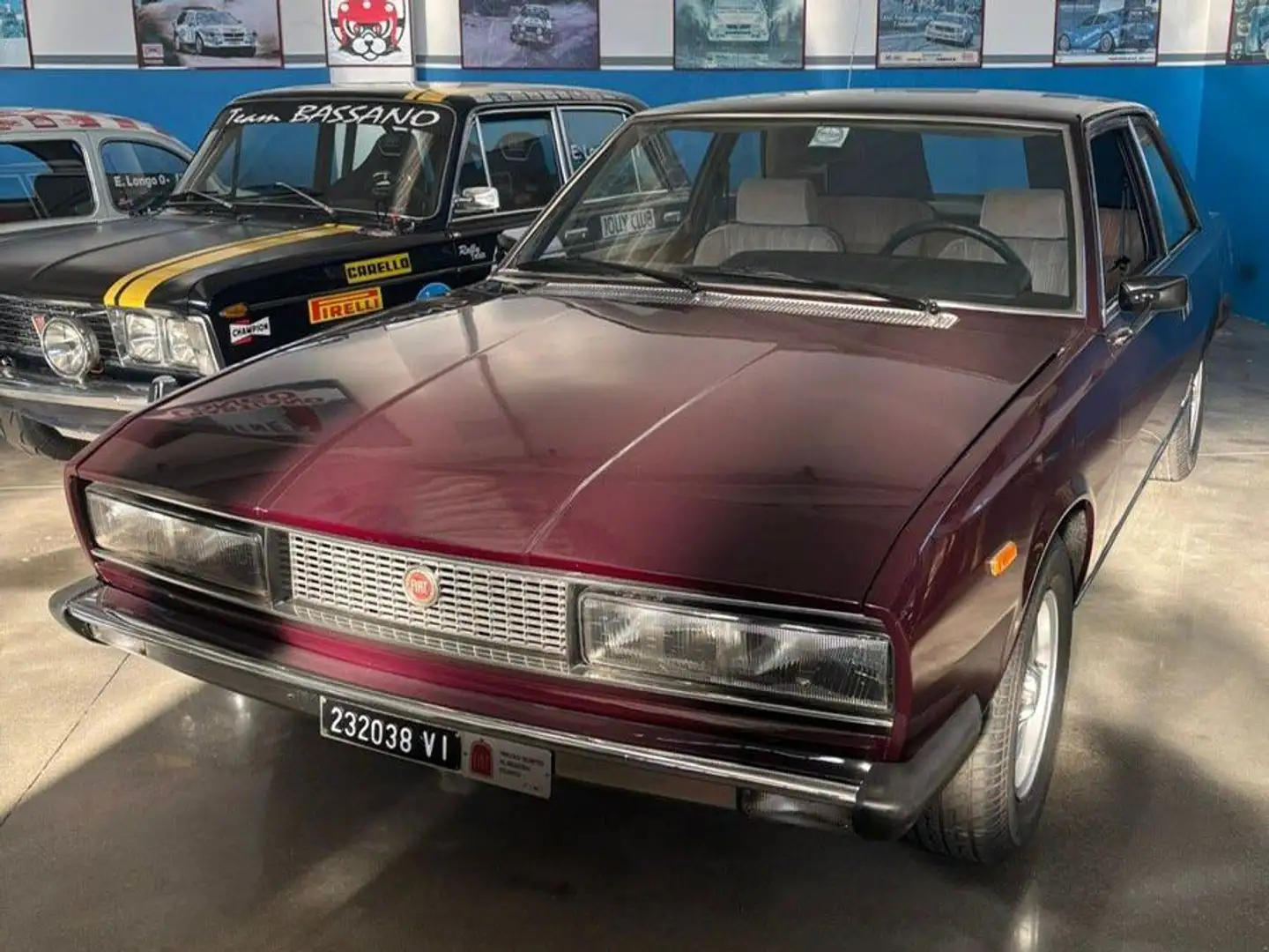 Fiat 130 COUPE' Brun - 1