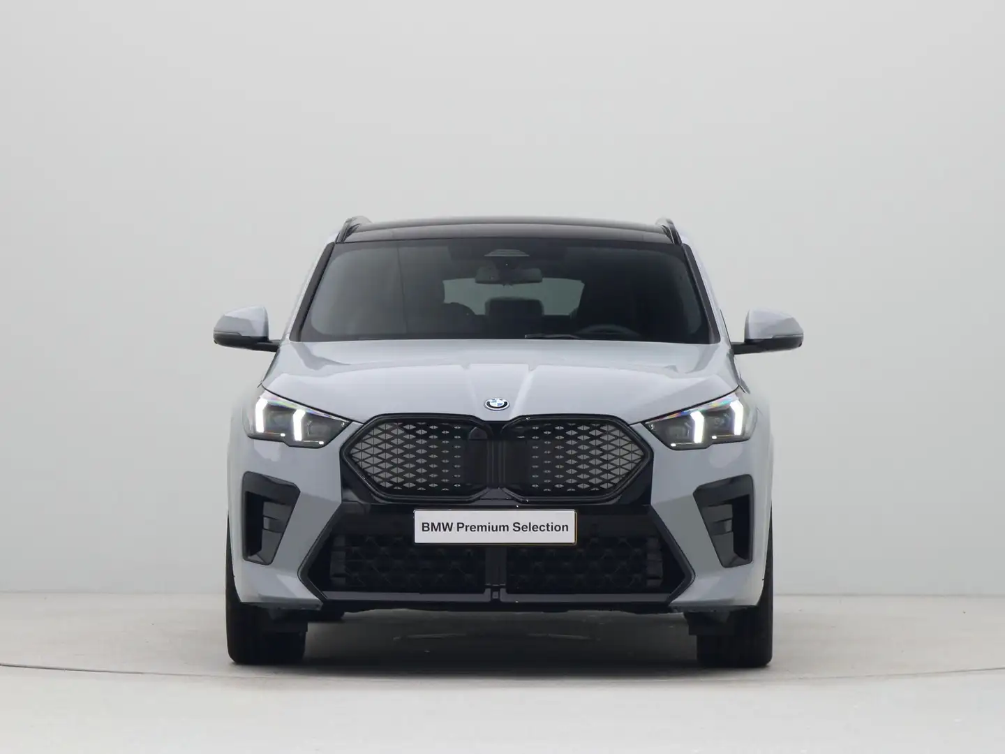 BMW iX2 eDrive20 67 kWh Gris - 2