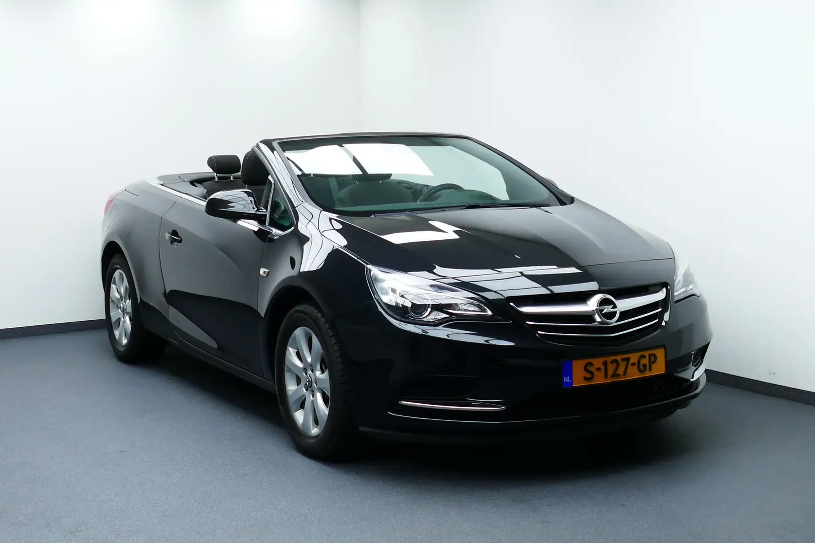 Opel Cascada Bj 2016. Airco, Cruise, 17"LM Velgen, Park Sensors Noir - 1