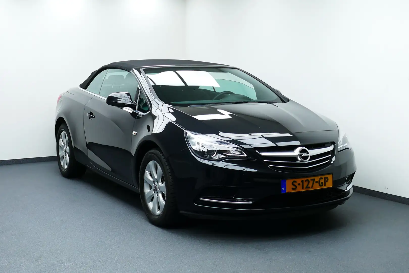 Opel Cascada Bj 2016. Airco, Cruise, 17"LM Velgen, Park Sensors Noir - 2