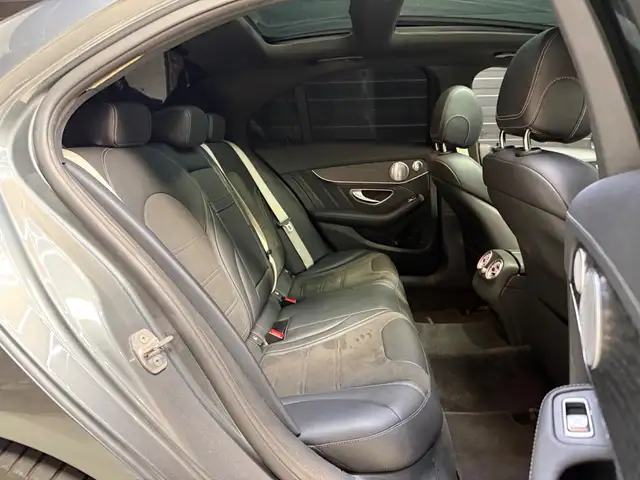 Mercedes-Benz C-Class view 11