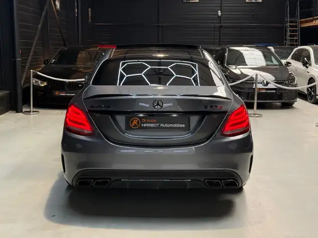 Mercedes-Benz C-Class view 5