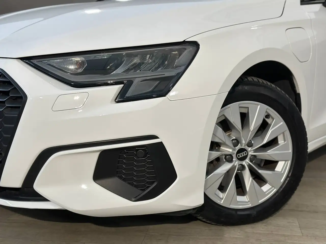 2023 Audi A3 Sportback 40 TFSI e Business S-Tronic, photograph 5