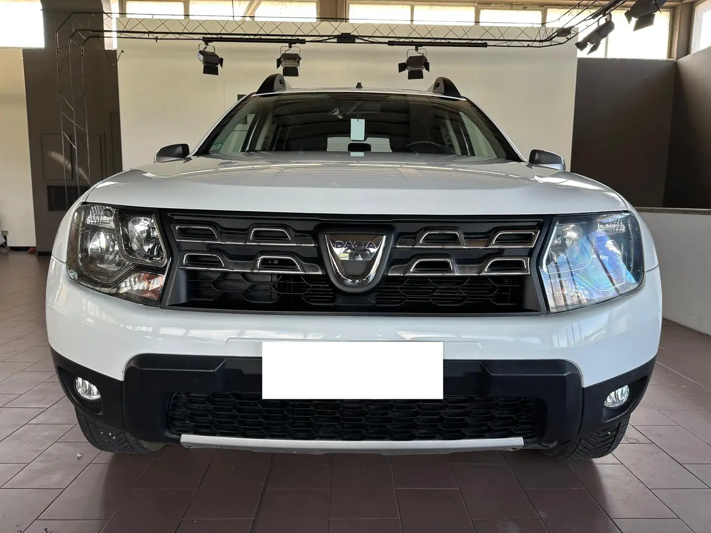 Dacia Duster Duster I 2014 1.6 Laureate Family Gpl Bianco - 2