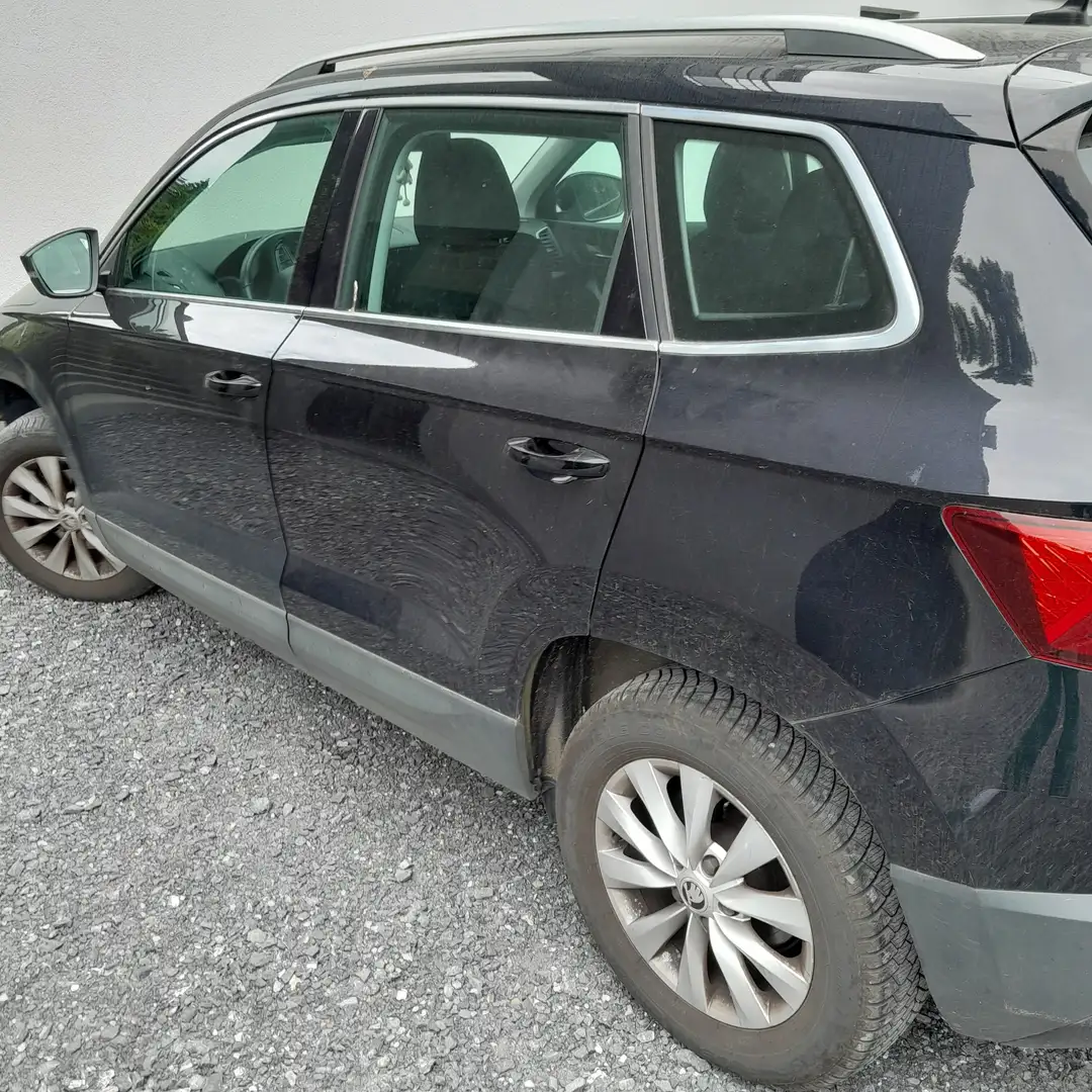 Skoda Karoq Karoq 1.0 TSI Ambition (EU6.2) Zwart - 1