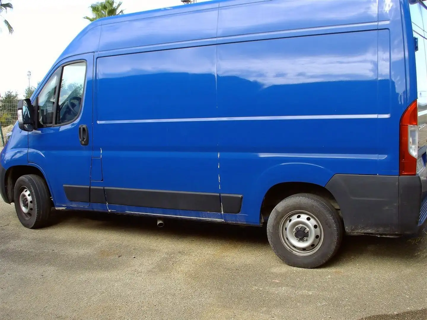 Fiat Ducato 2.2mjt 140cv L2H2 FURGONE Km 23.000 del 2023 Blu/Azzurro - 2