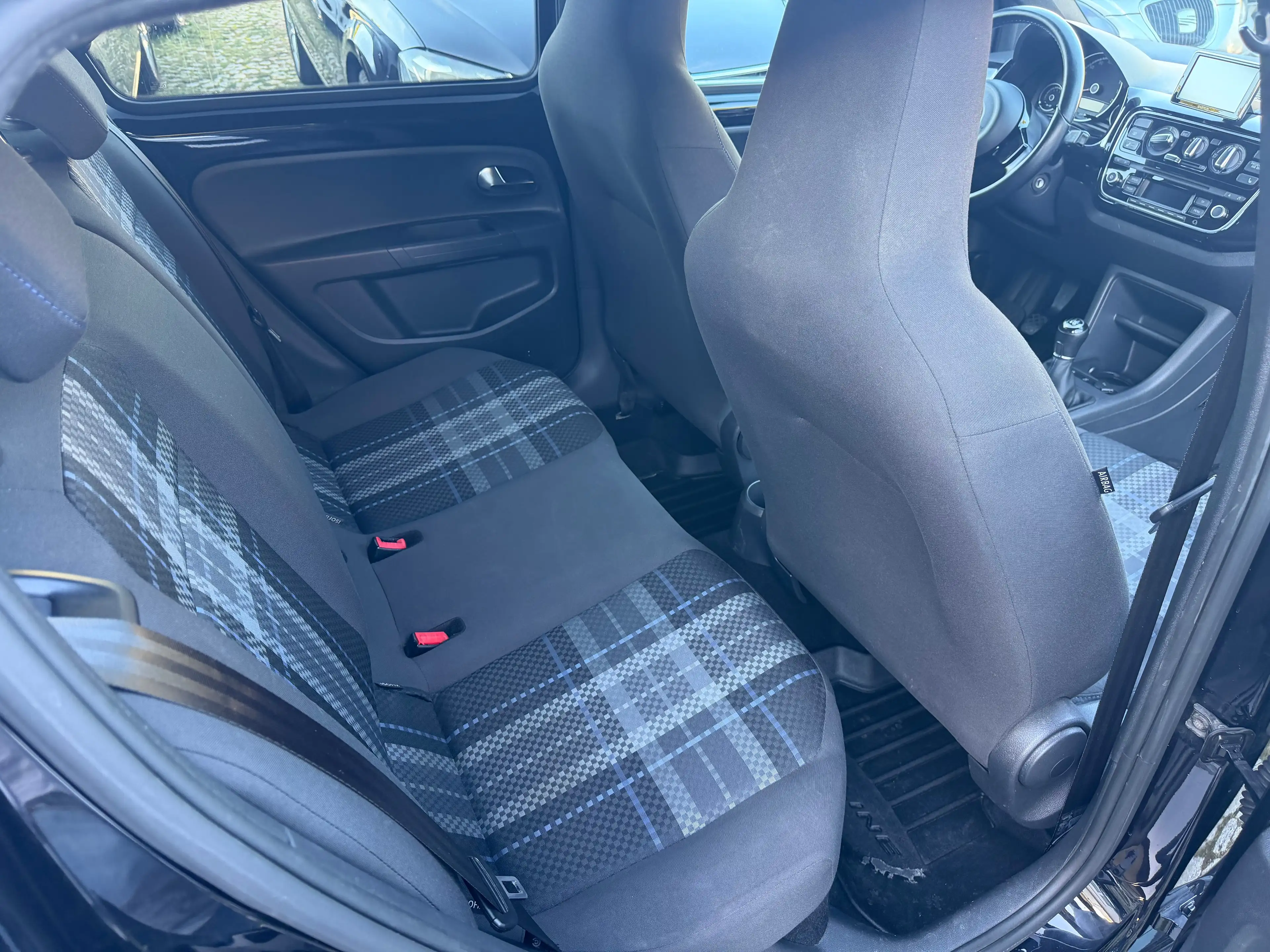 Volkswagen up! club up! /17-Zoll Alu /Heckspoiler /Sitzheizung/Klima — photo 11