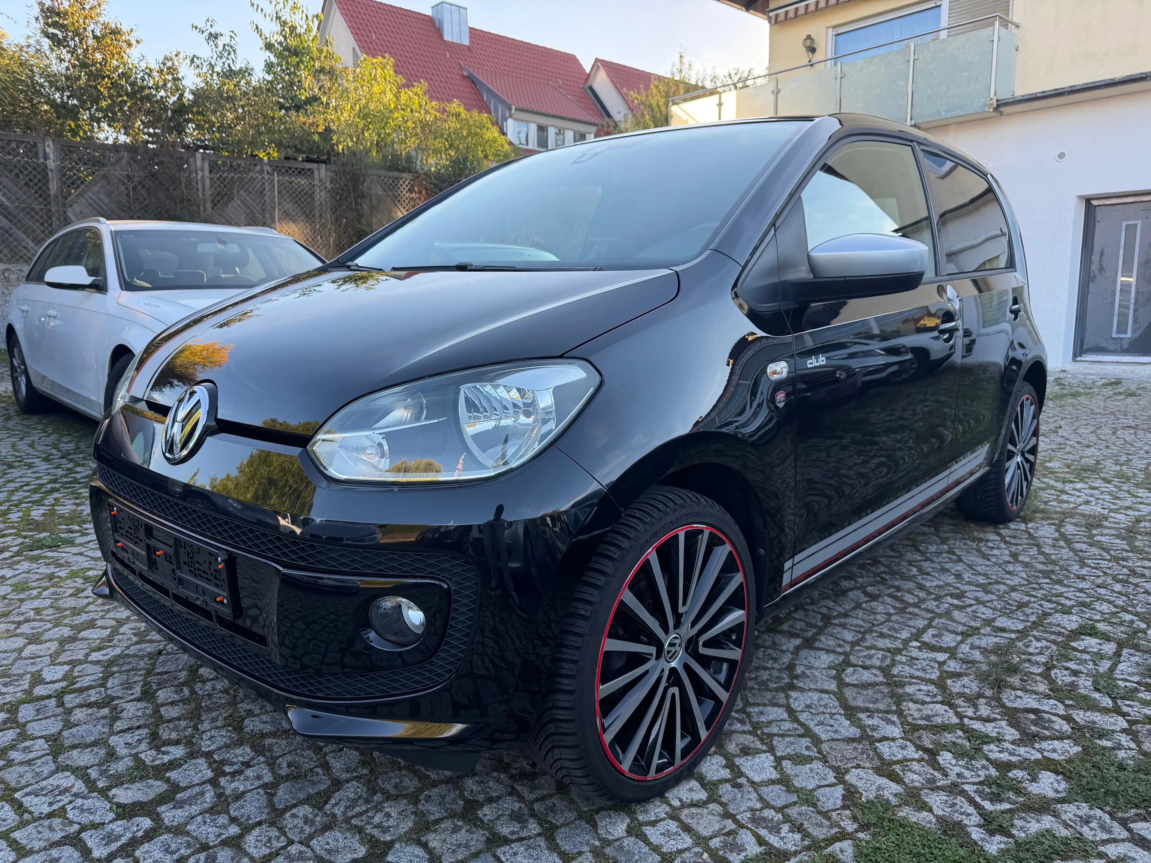 Volkswagen up! club up! /17-Zoll Alu /Heckspoiler /Sitzheizung/Klima