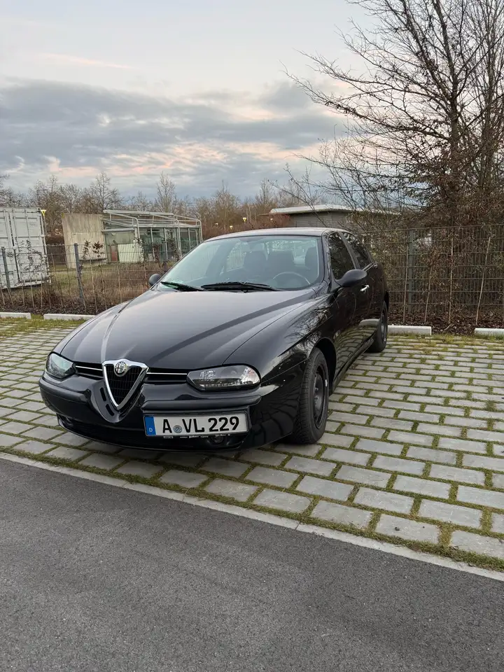 Alfa Romeo 156